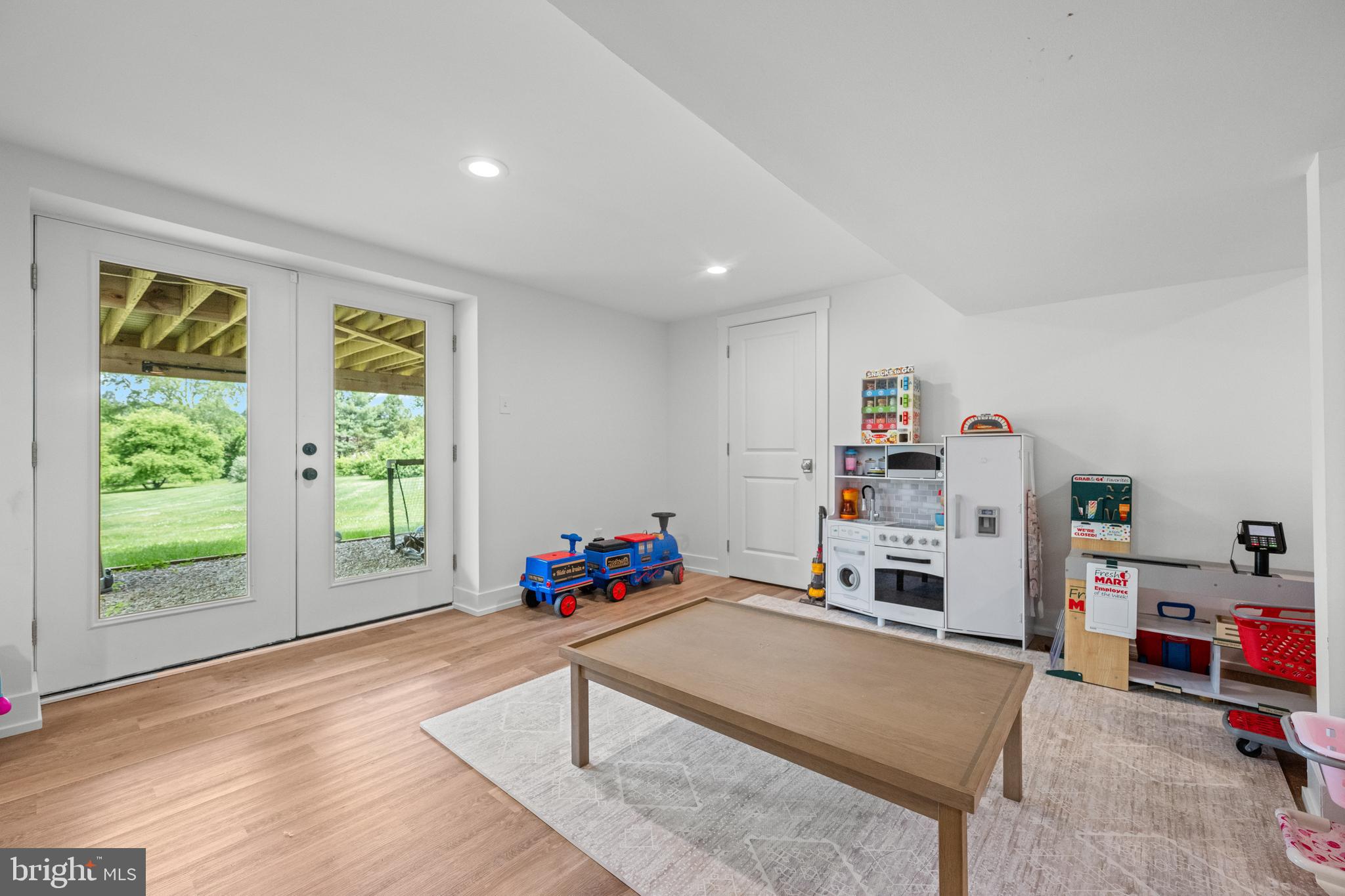 RADNOR HUNT - Residential
