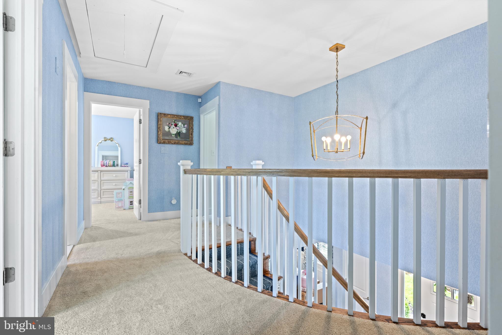 RADNOR HUNT - Residential