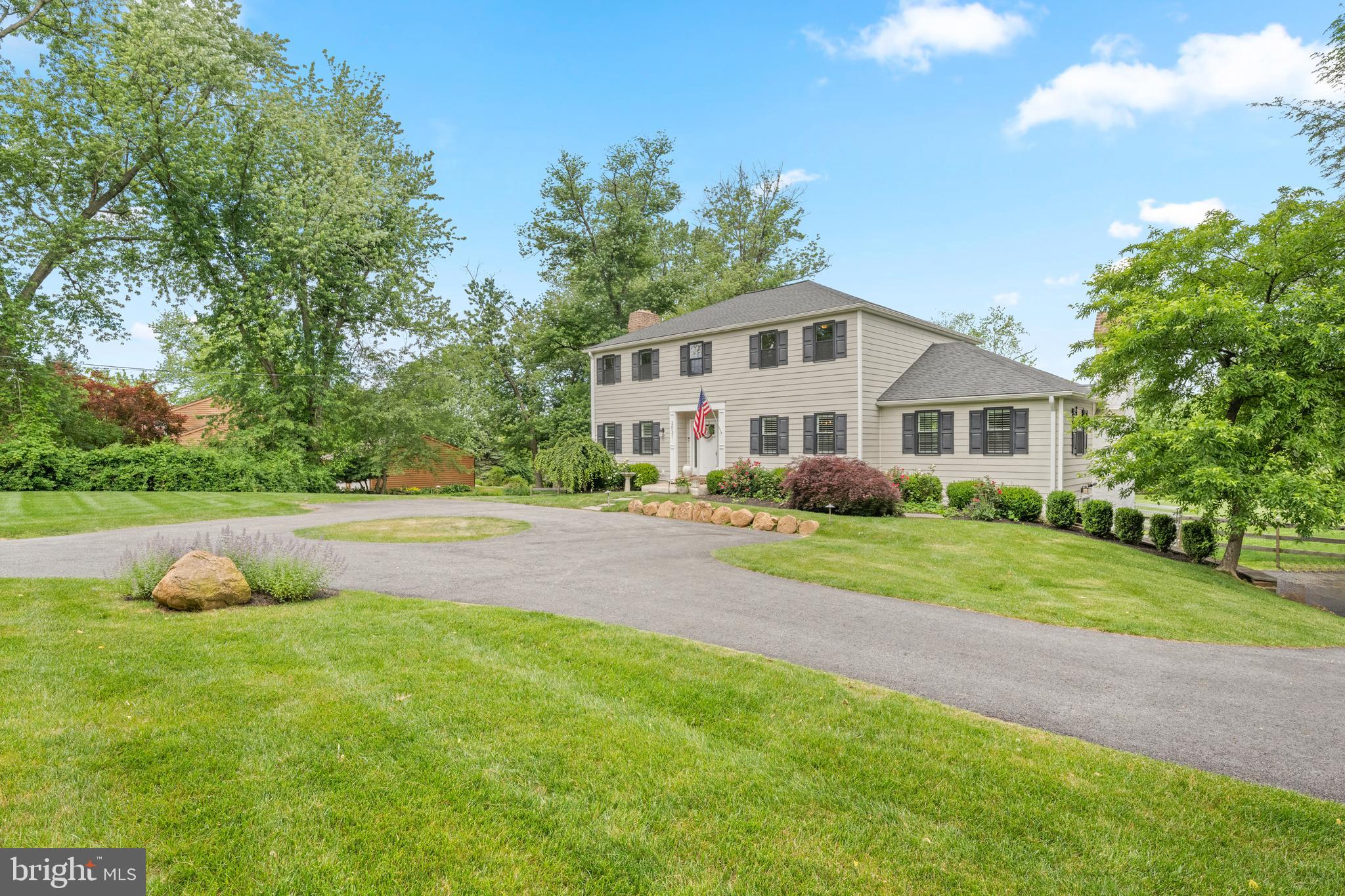 RADNOR HUNT - Residential