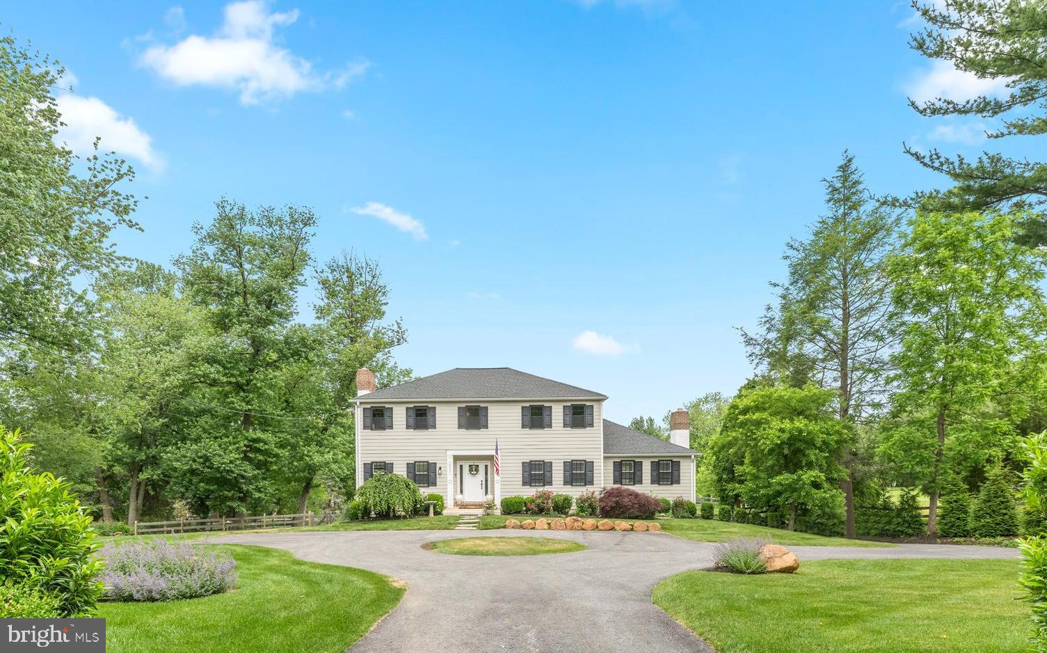 RADNOR HUNT - Residential