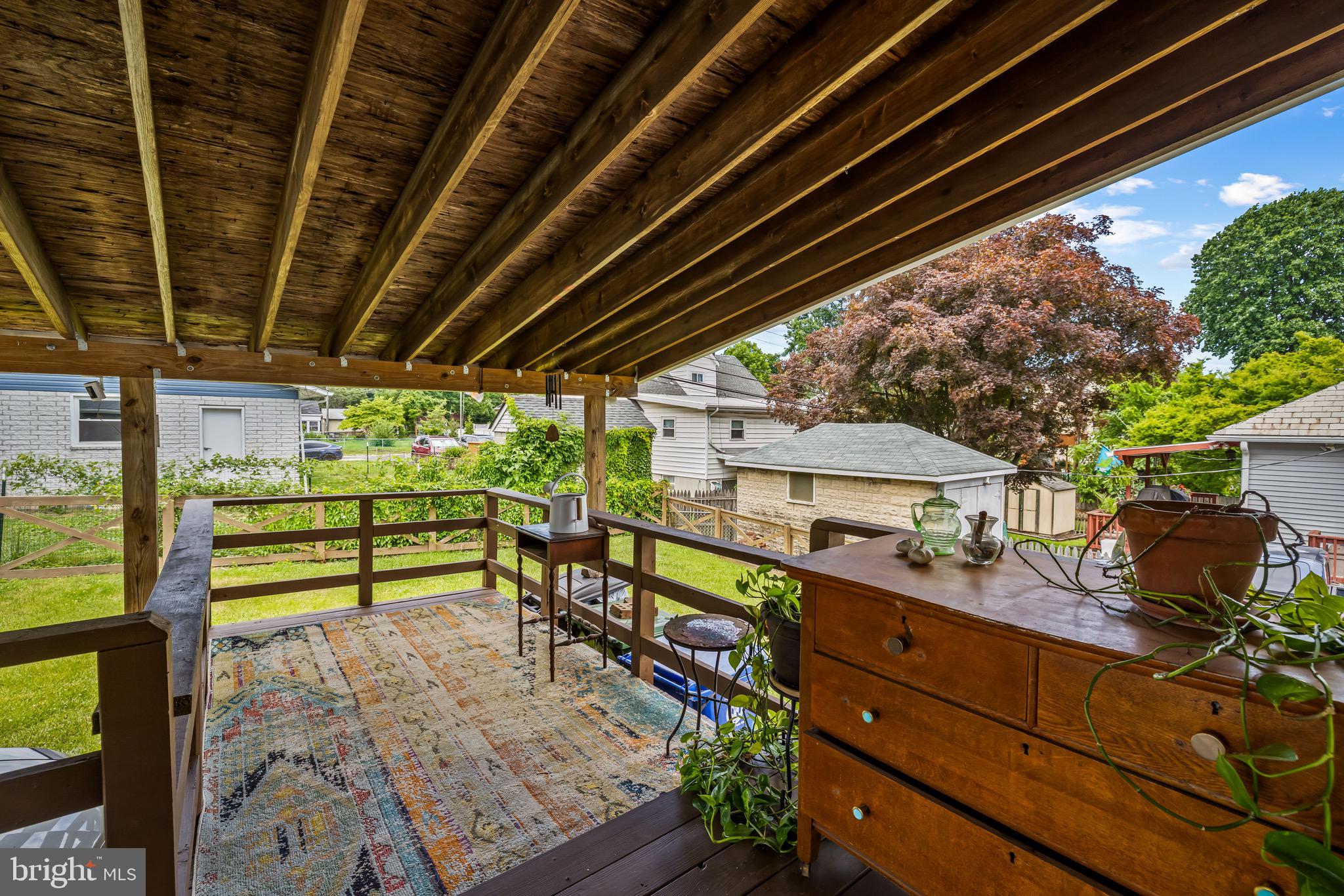 MEDFIELD - Residential