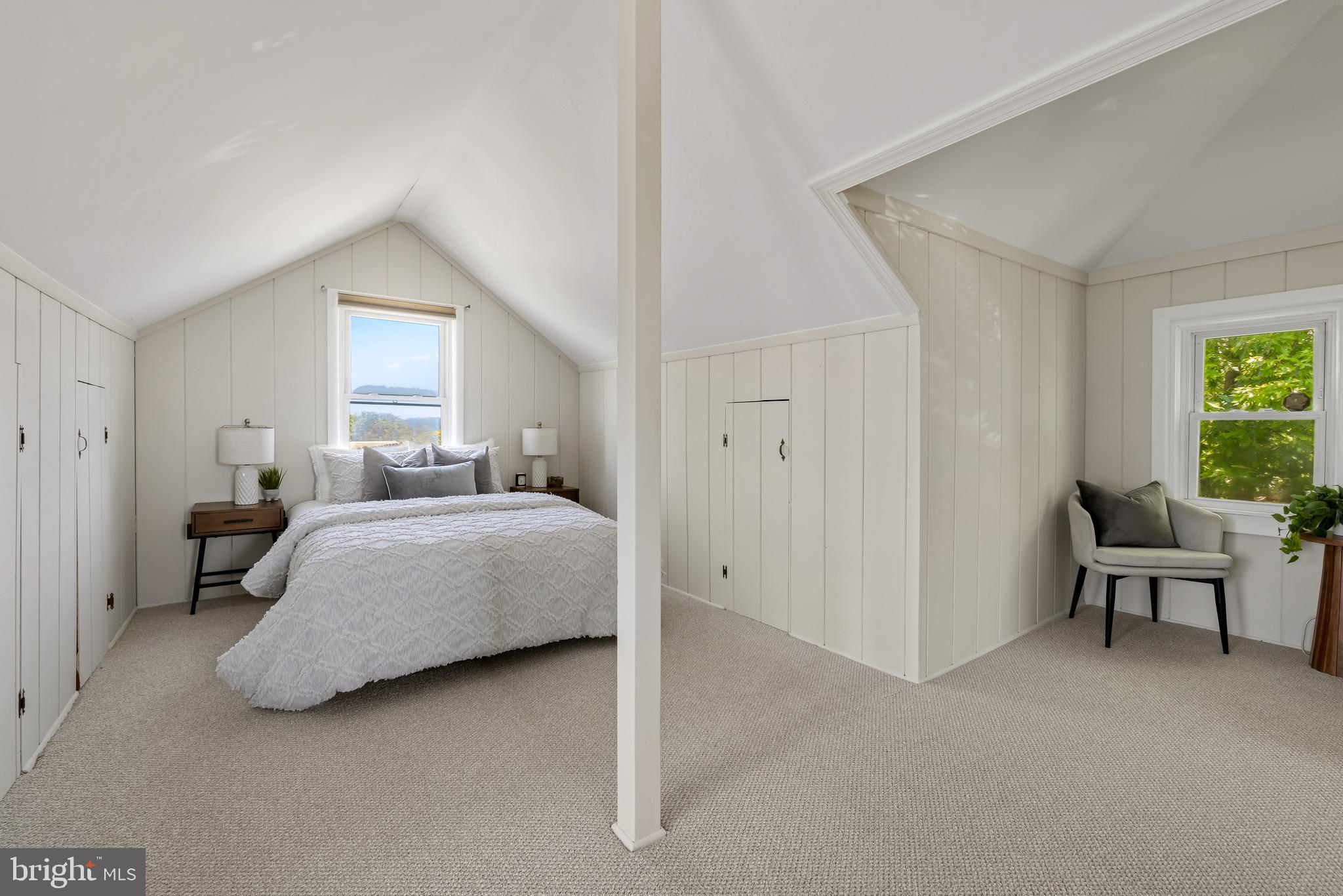 MEDFIELD - Residential