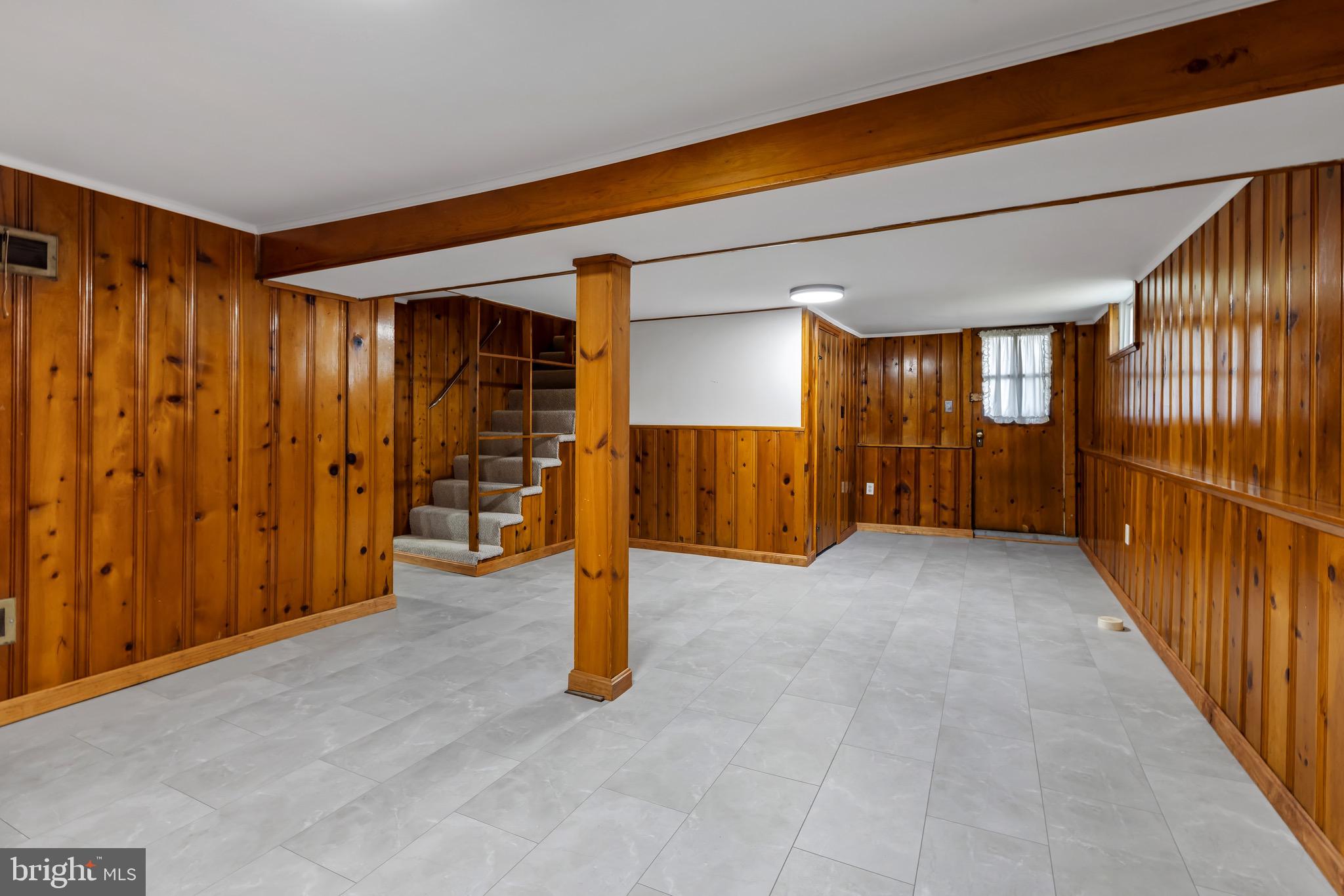 MEDFIELD - Residential