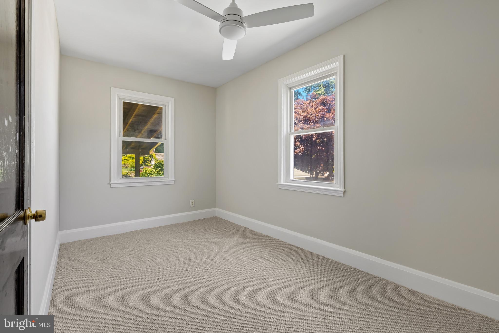MEDFIELD - Residential