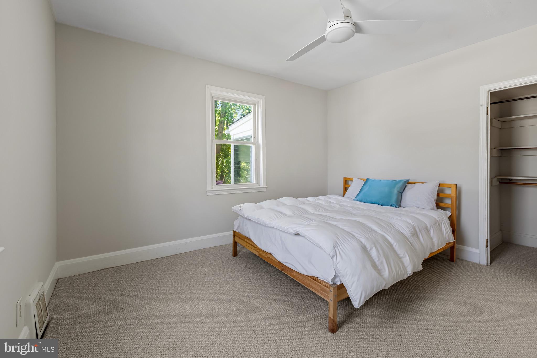 MEDFIELD - Residential