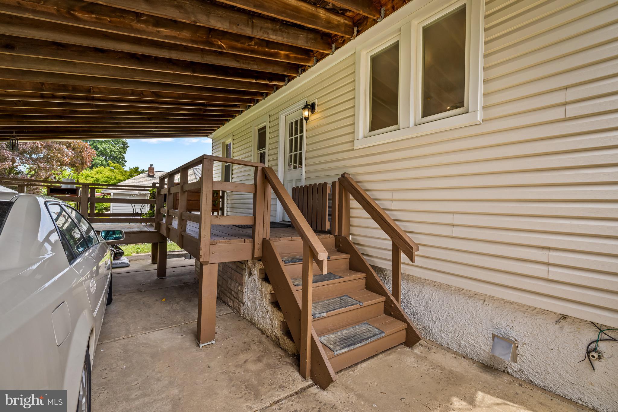 MEDFIELD - Residential