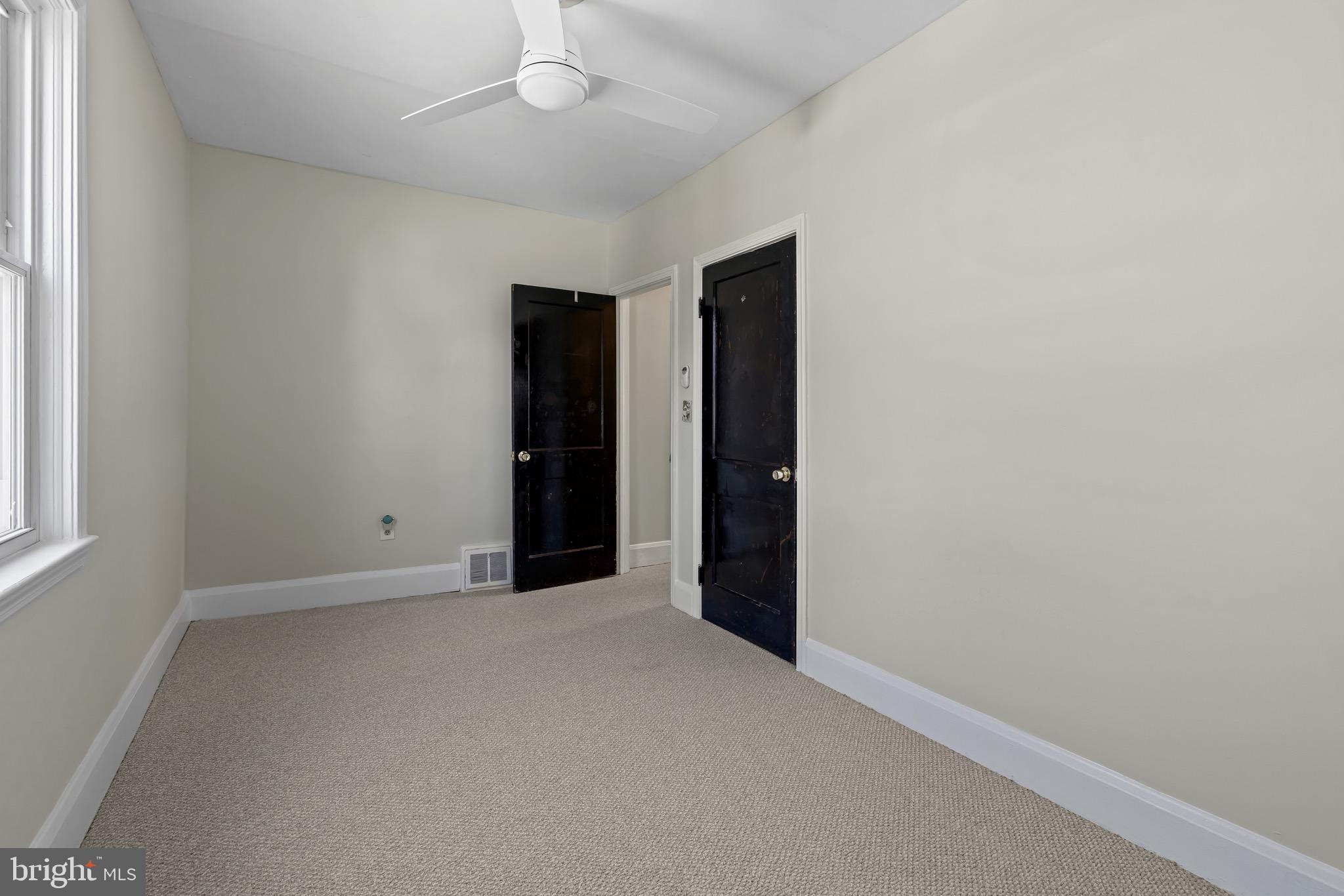 MEDFIELD - Residential