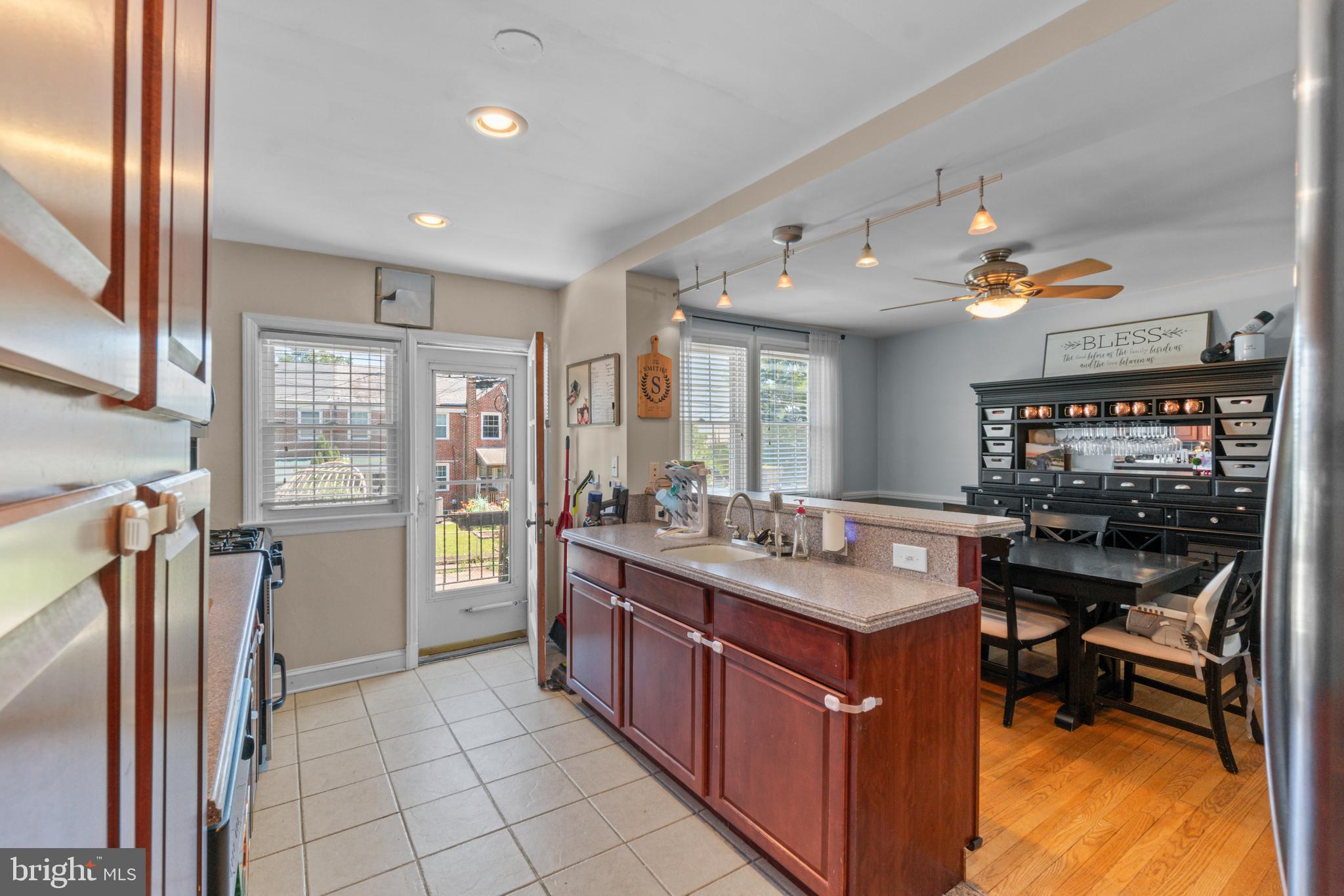 ACADEMY HEIGHTS - Residential
