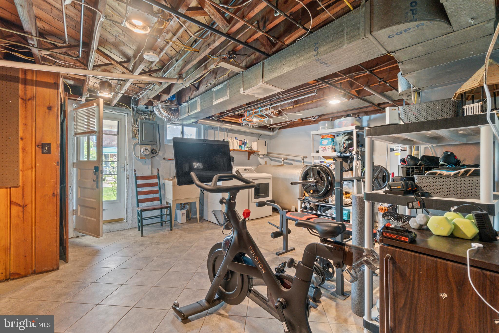 ACADEMY HEIGHTS - Residential