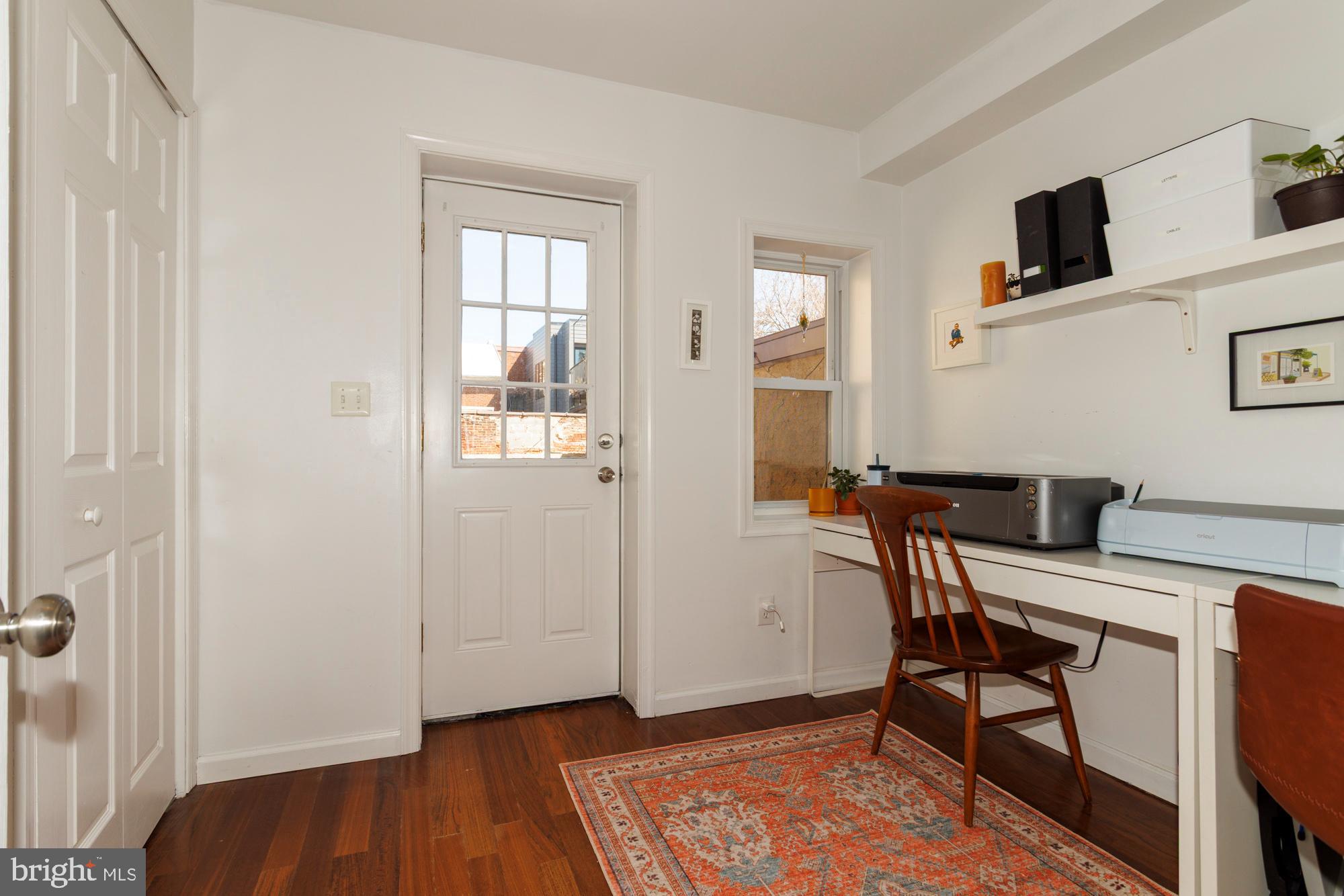 OLDE KENSINGTON - Residential Lease