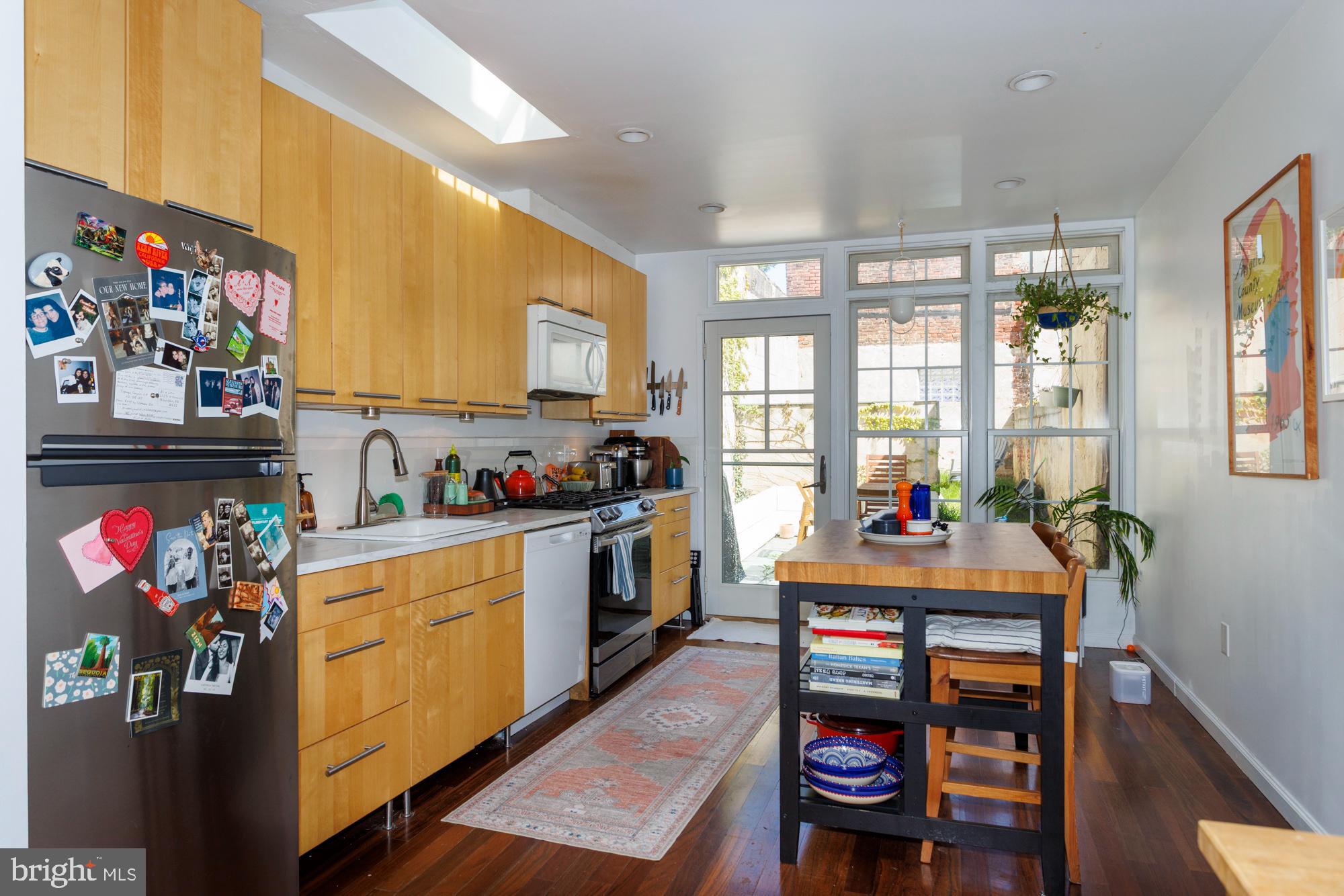 OLDE KENSINGTON - Residential Lease