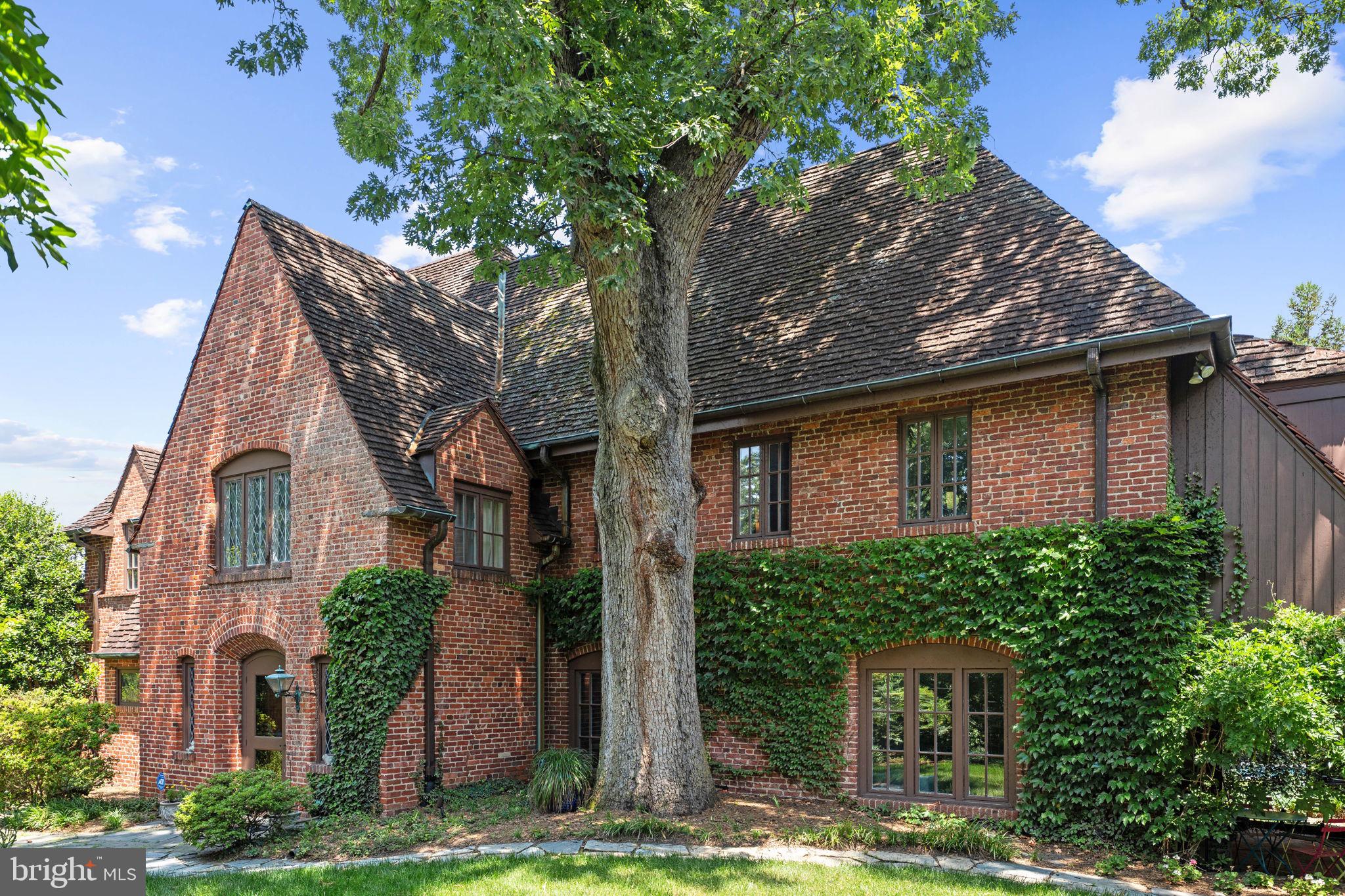 CLEVELAND PARK - Residential