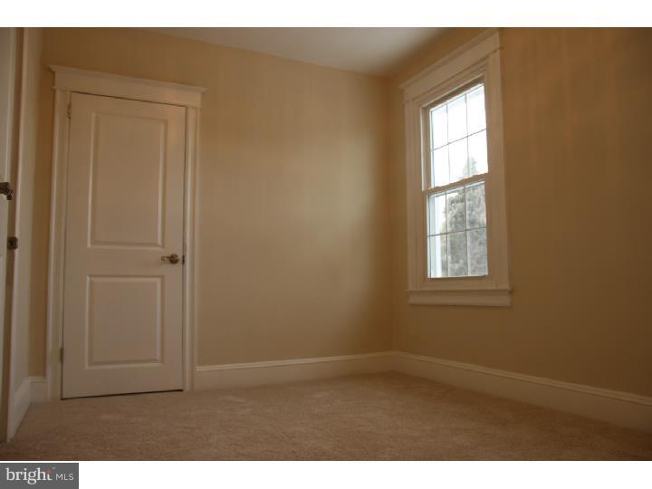 FOX CHASE - Residential
