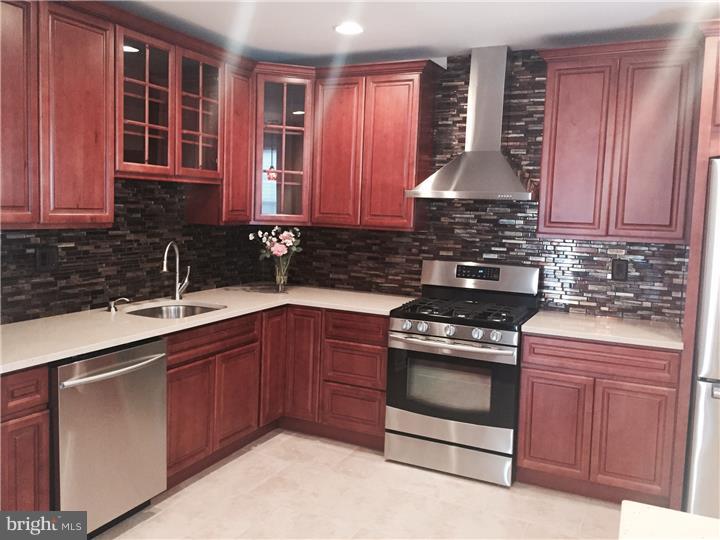 FOX CHASE - Residential