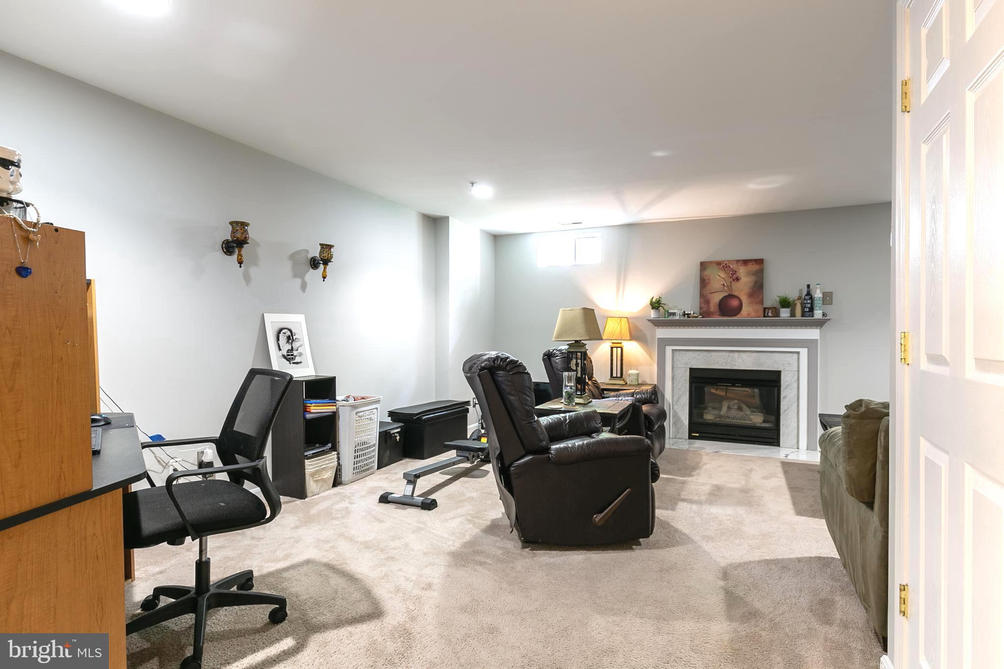 CLOVERLEAF COMMONS - Residential