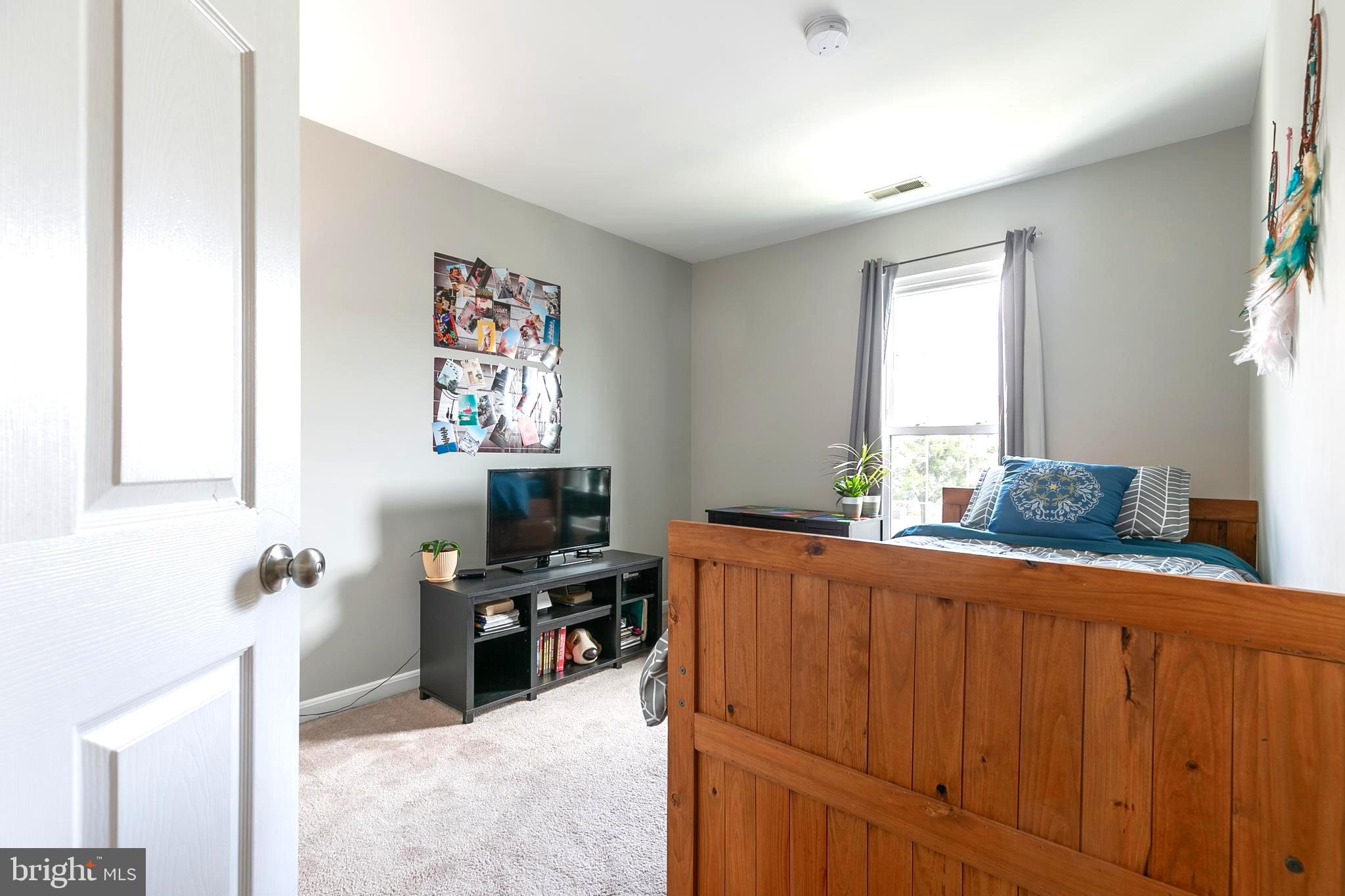 CLOVERLEAF COMMONS - Residential