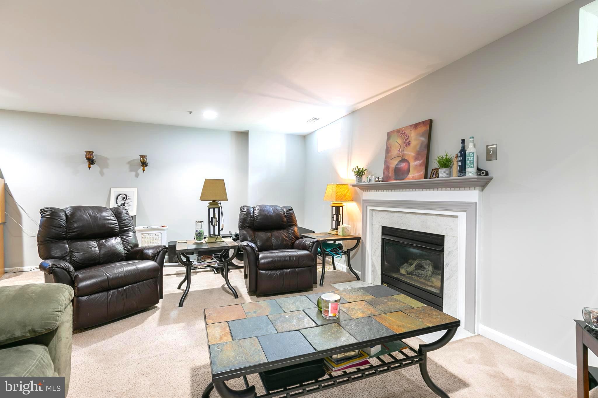 CLOVERLEAF COMMONS - Residential
