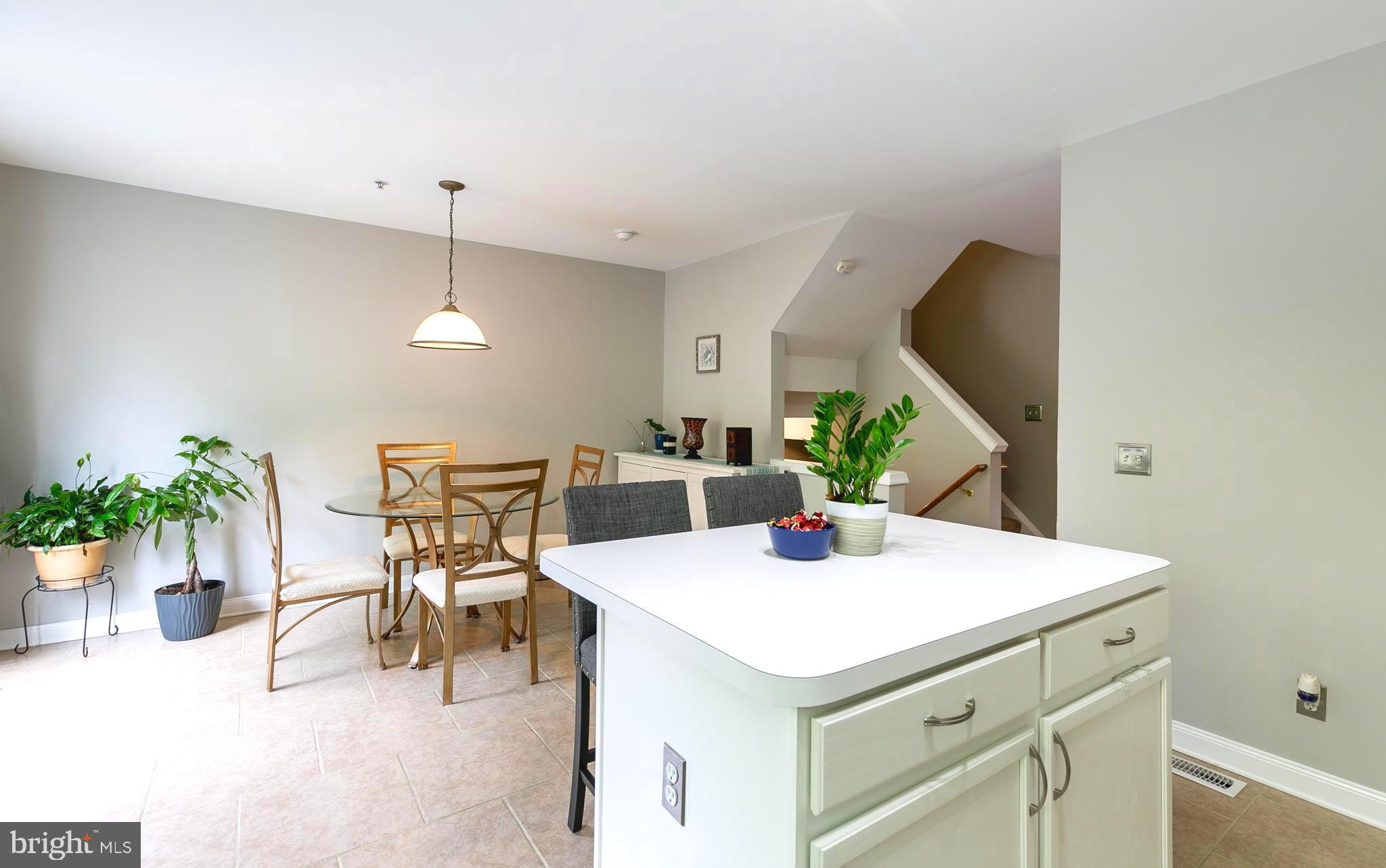 CLOVERLEAF COMMONS - Residential