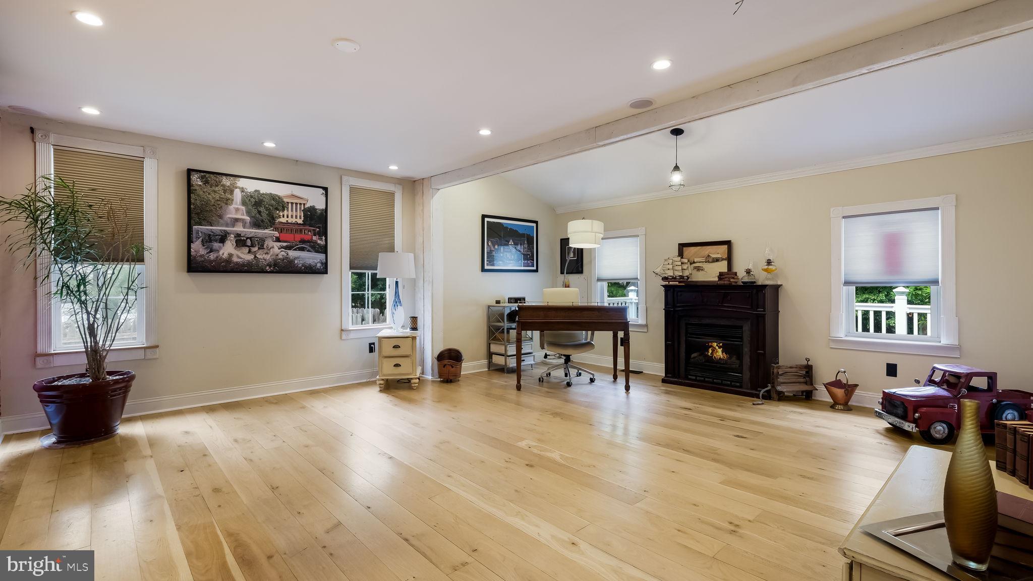 NESHAMINY HGTS - Residential