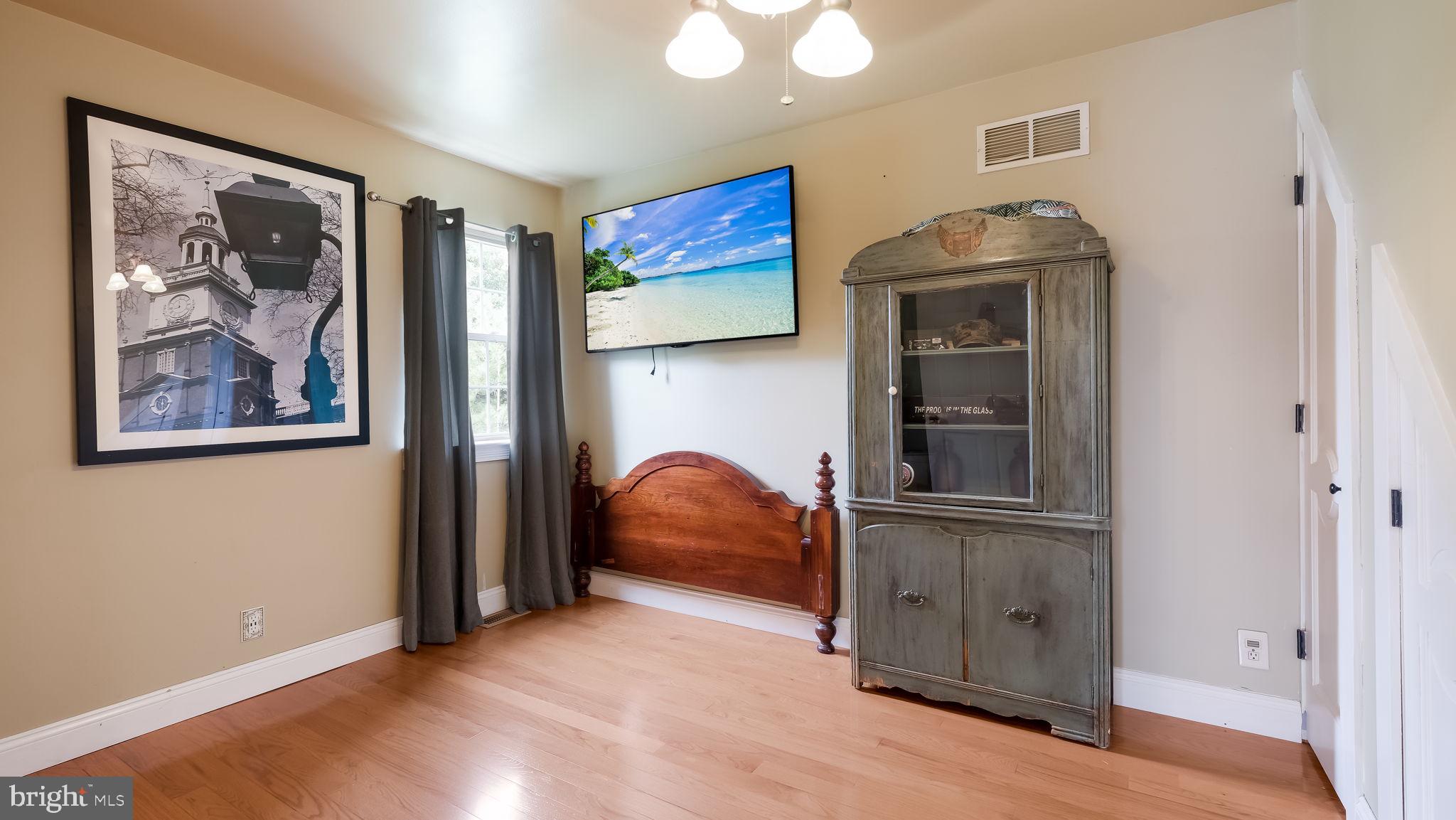 NESHAMINY HGTS - Residential