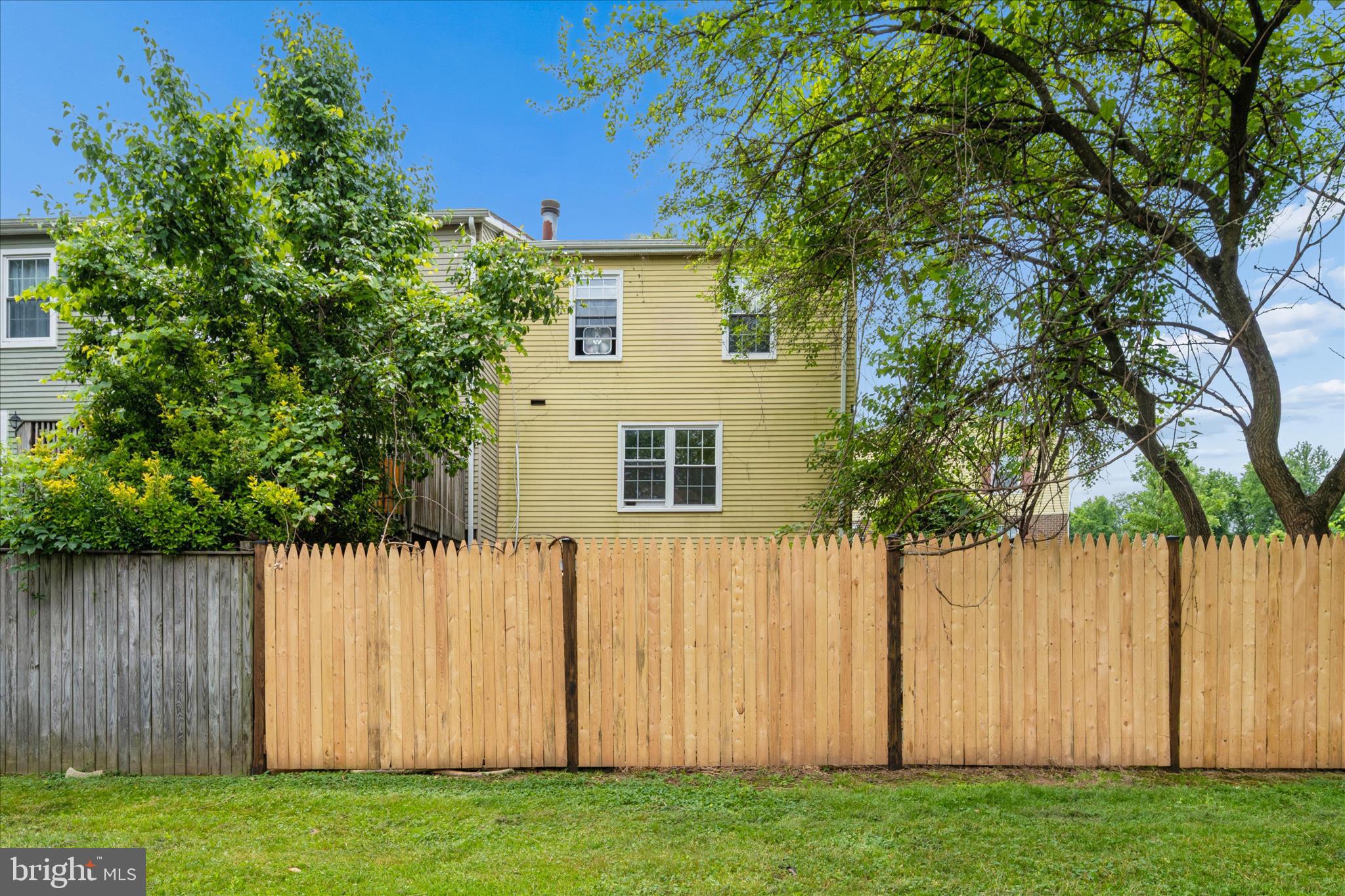 SPRING MEADOWS CONDO - Residential