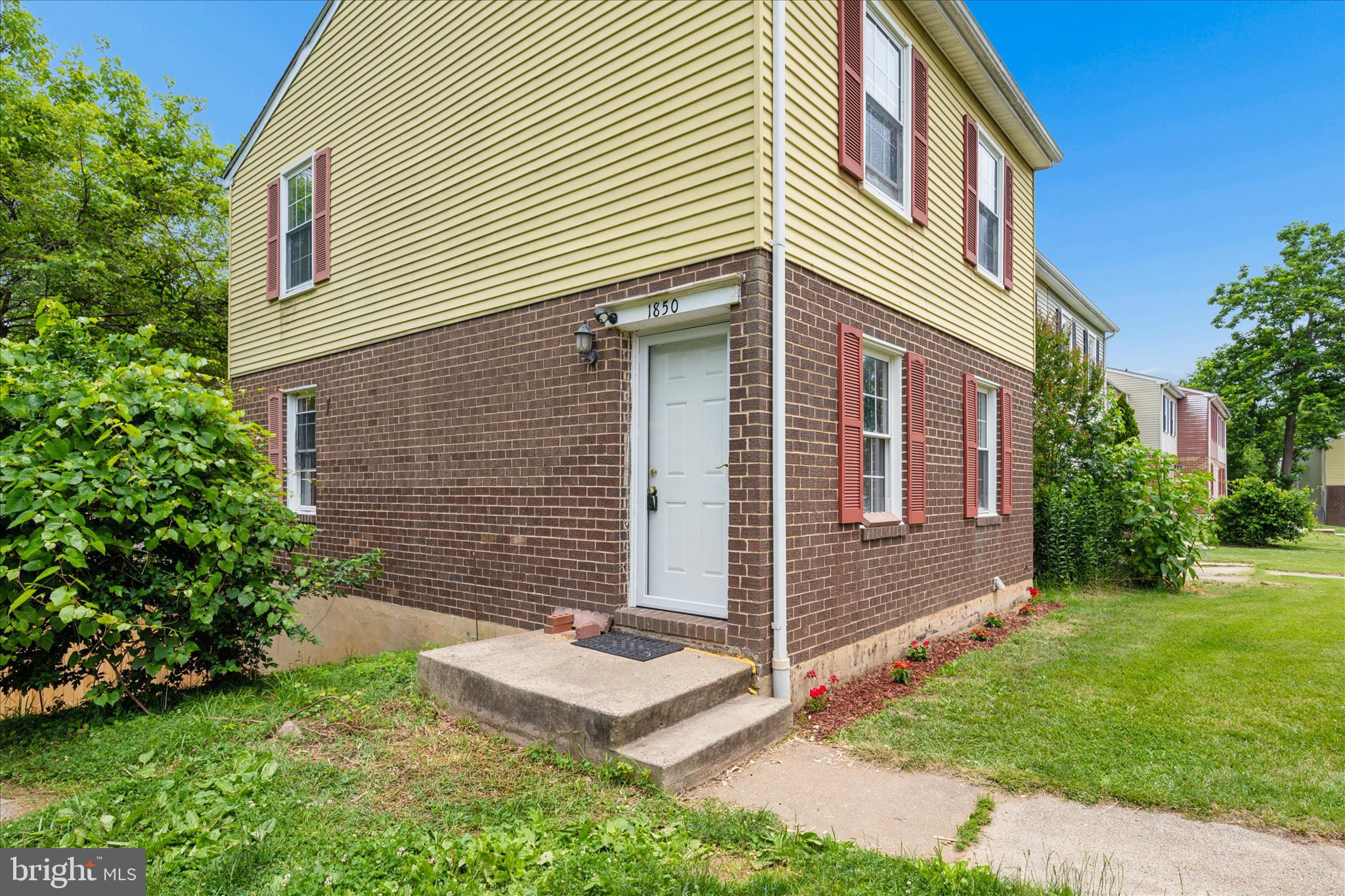 SPRING MEADOWS CONDO - Residential