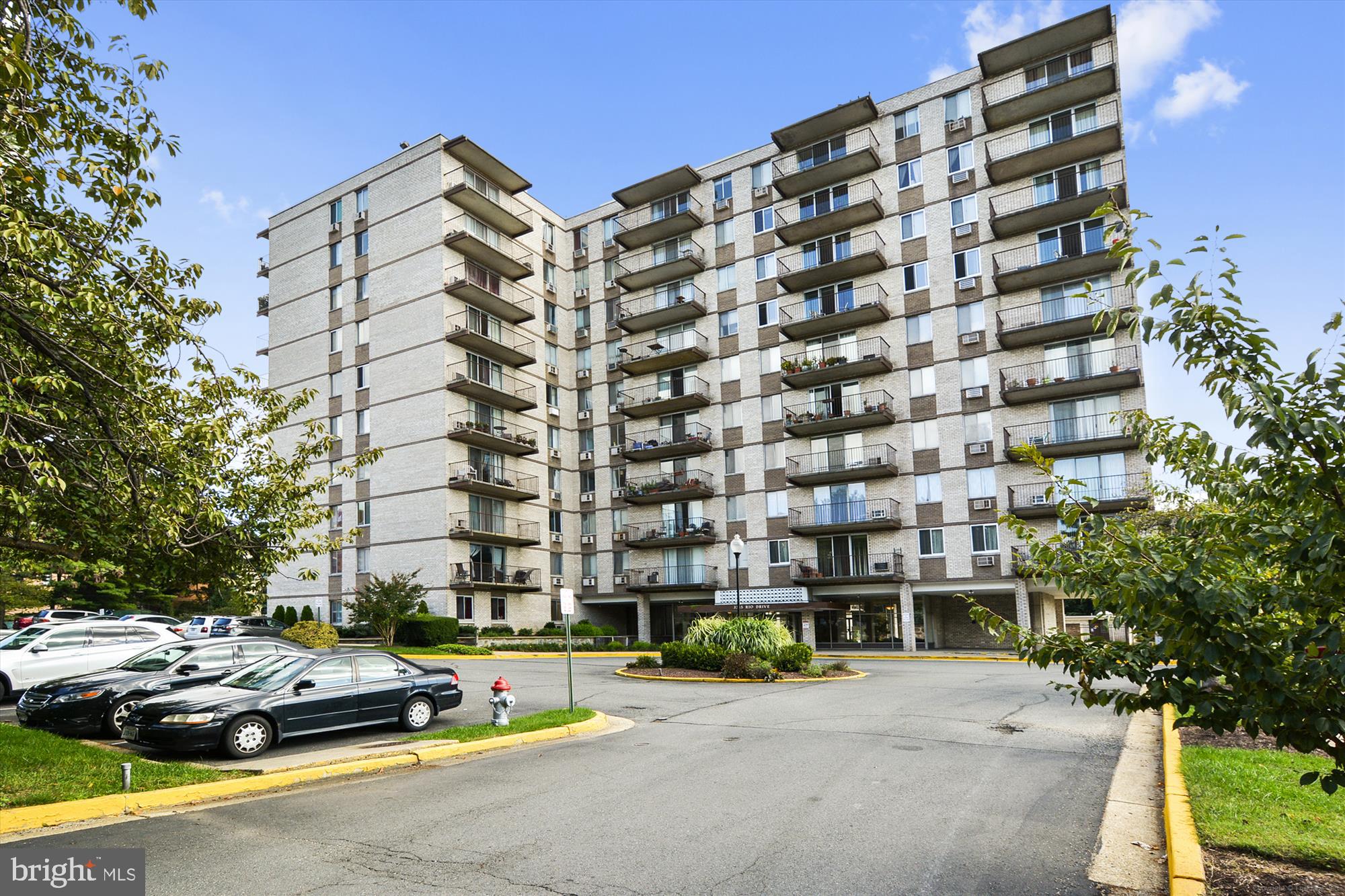BARCROFT HILLS - Residential