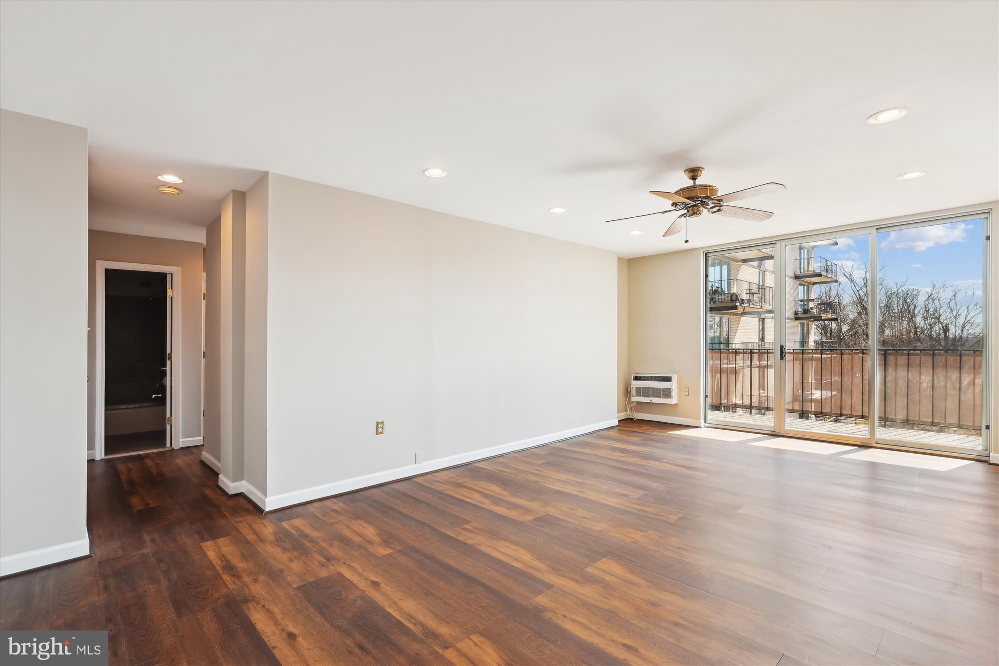 BARCROFT HILLS - Residential