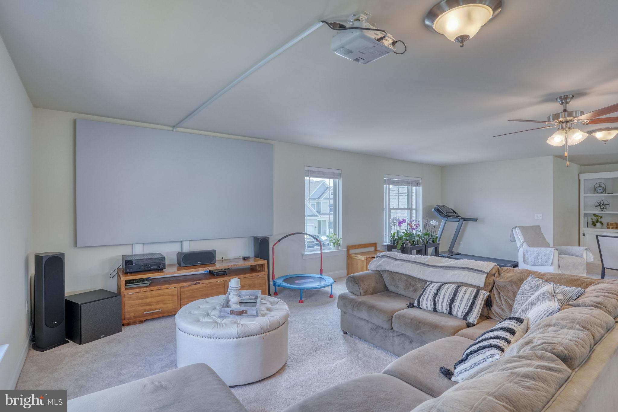 COURSEYS POINT - Residential