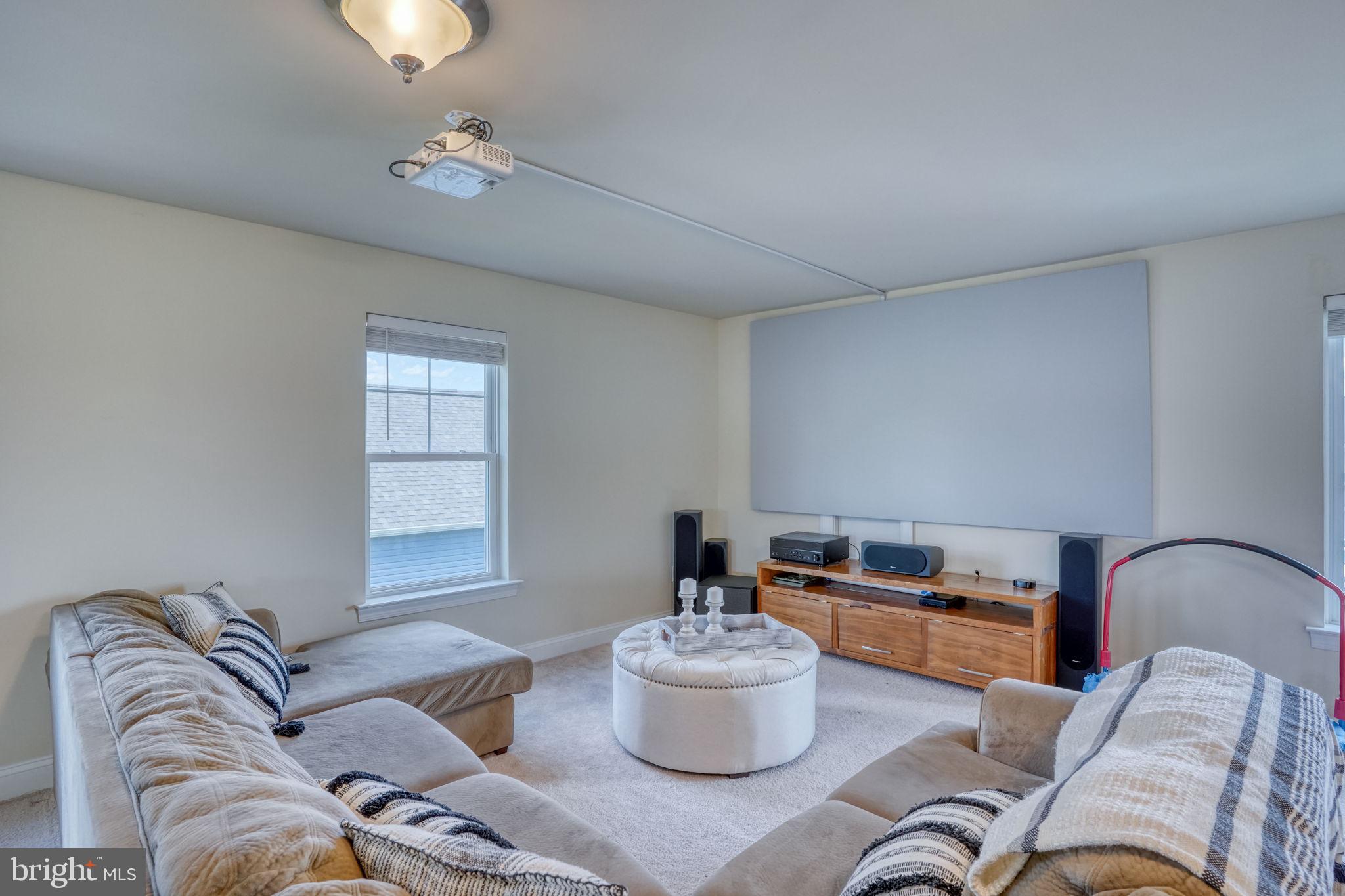COURSEYS POINT - Residential