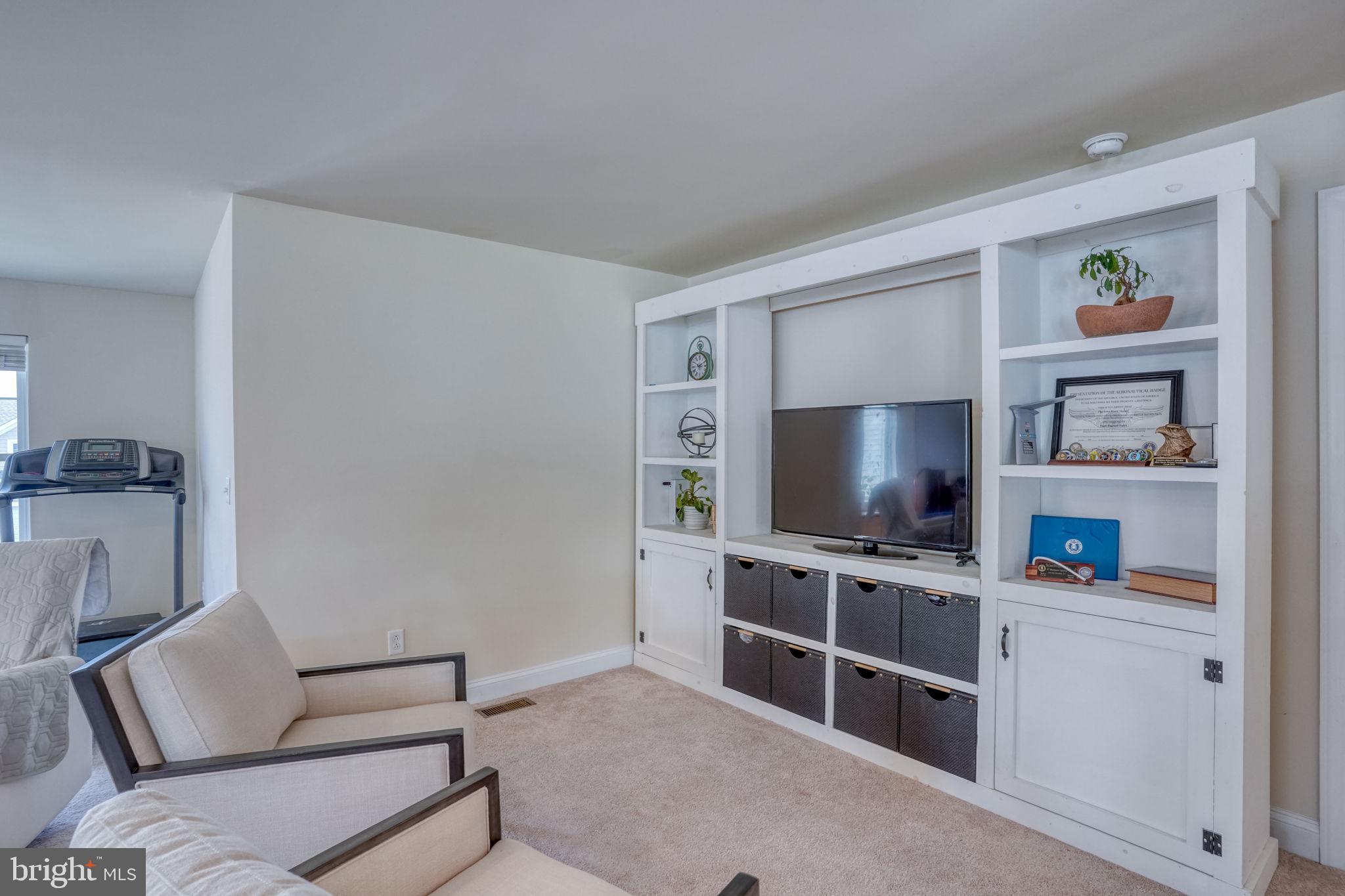 COURSEYS POINT - Residential
