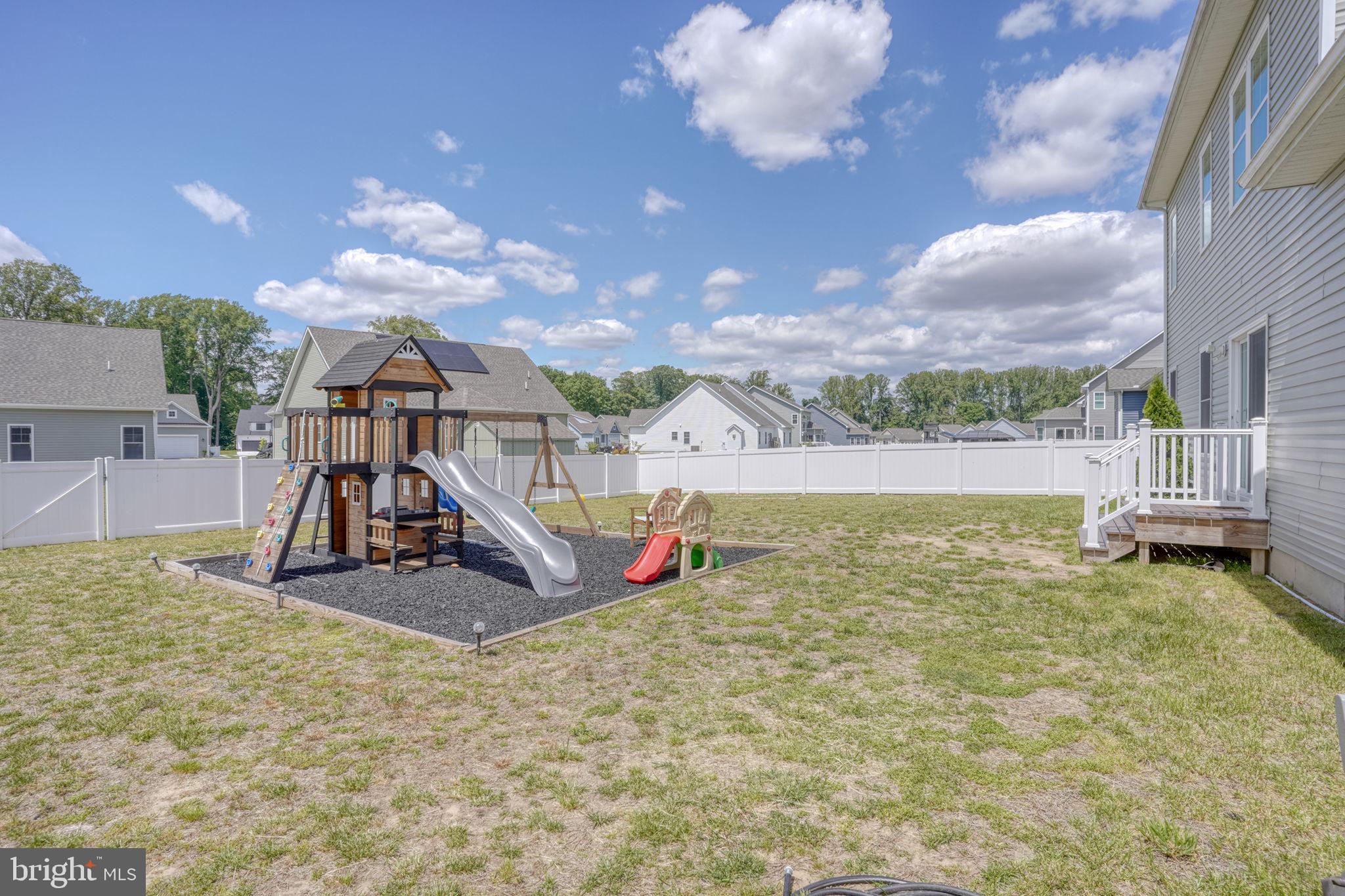 COURSEYS POINT - Residential
