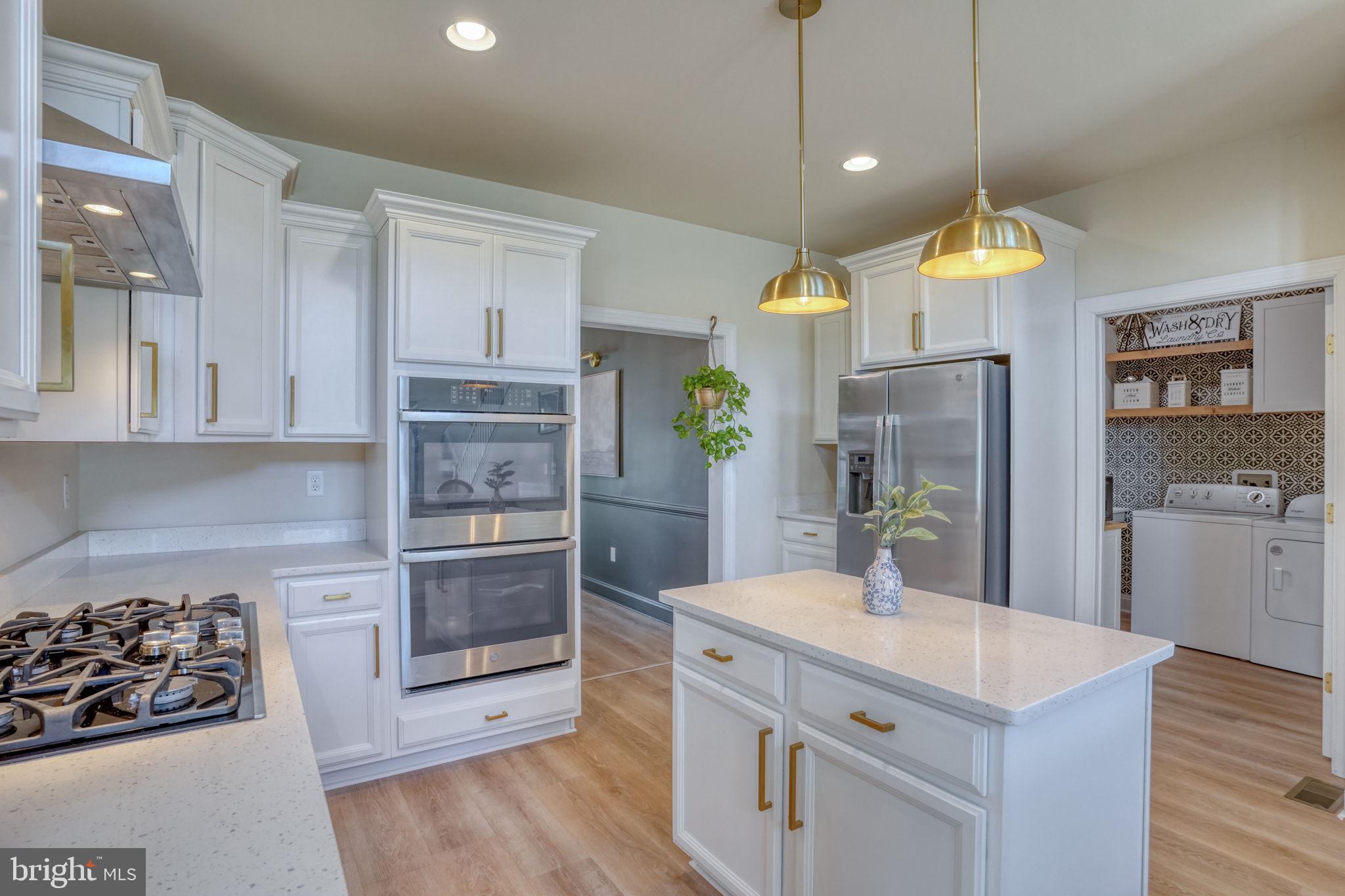 COURSEYS POINT - Residential