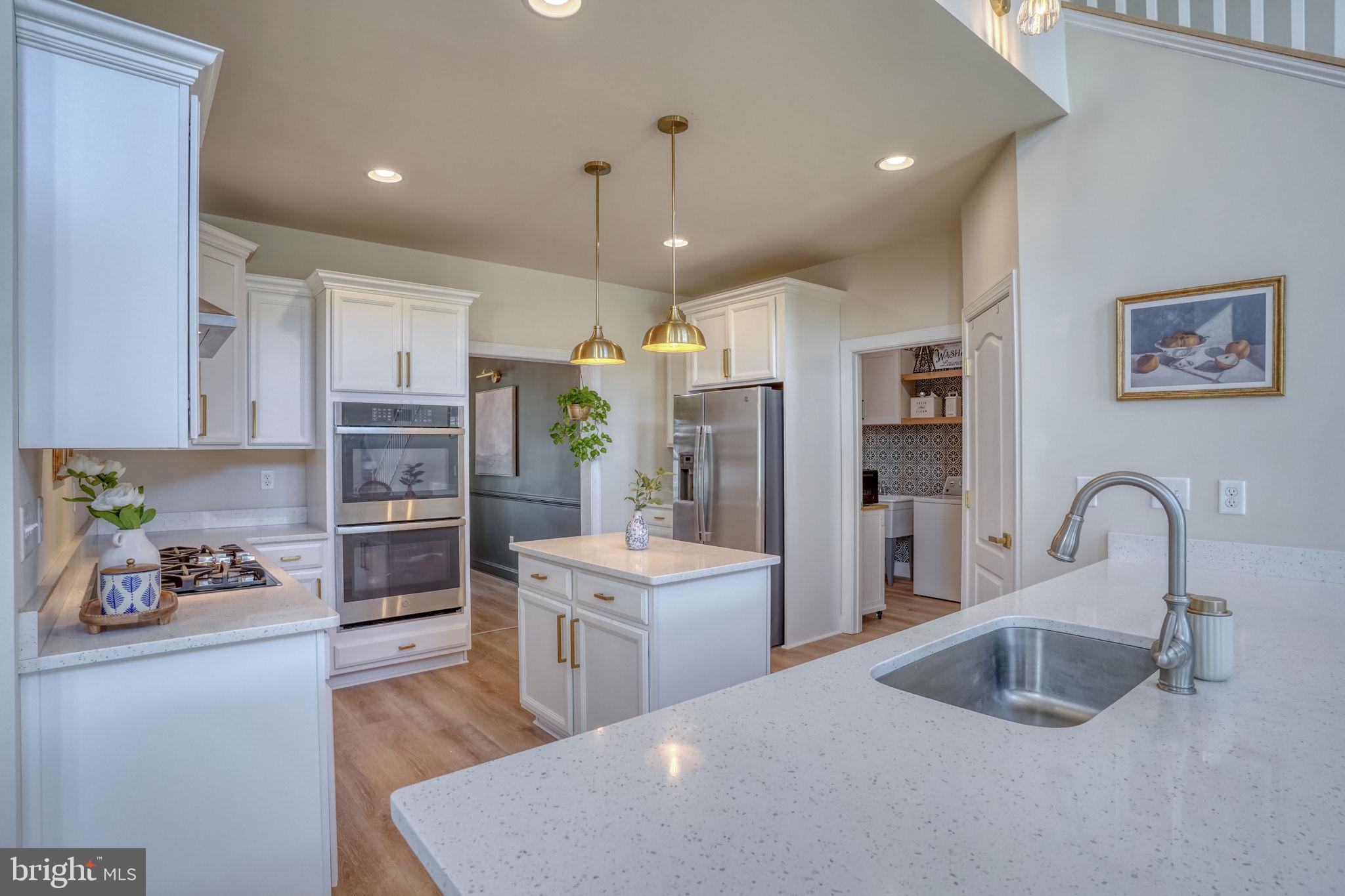 COURSEYS POINT - Residential