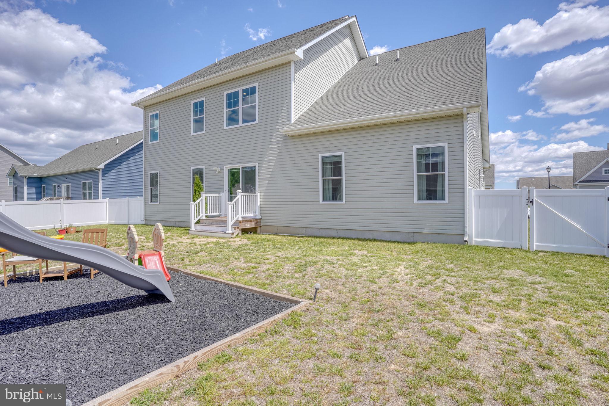 COURSEYS POINT - Residential