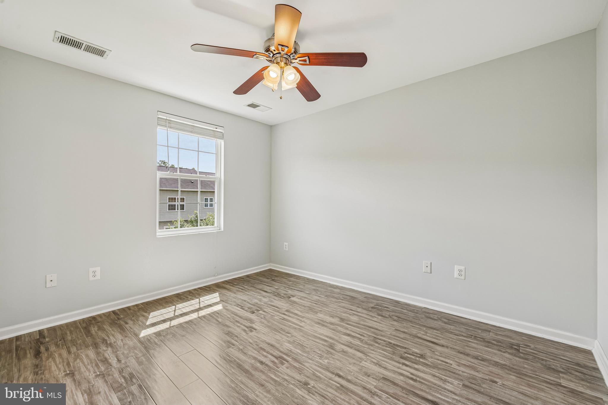 TANYARD SPRINGS - Residential