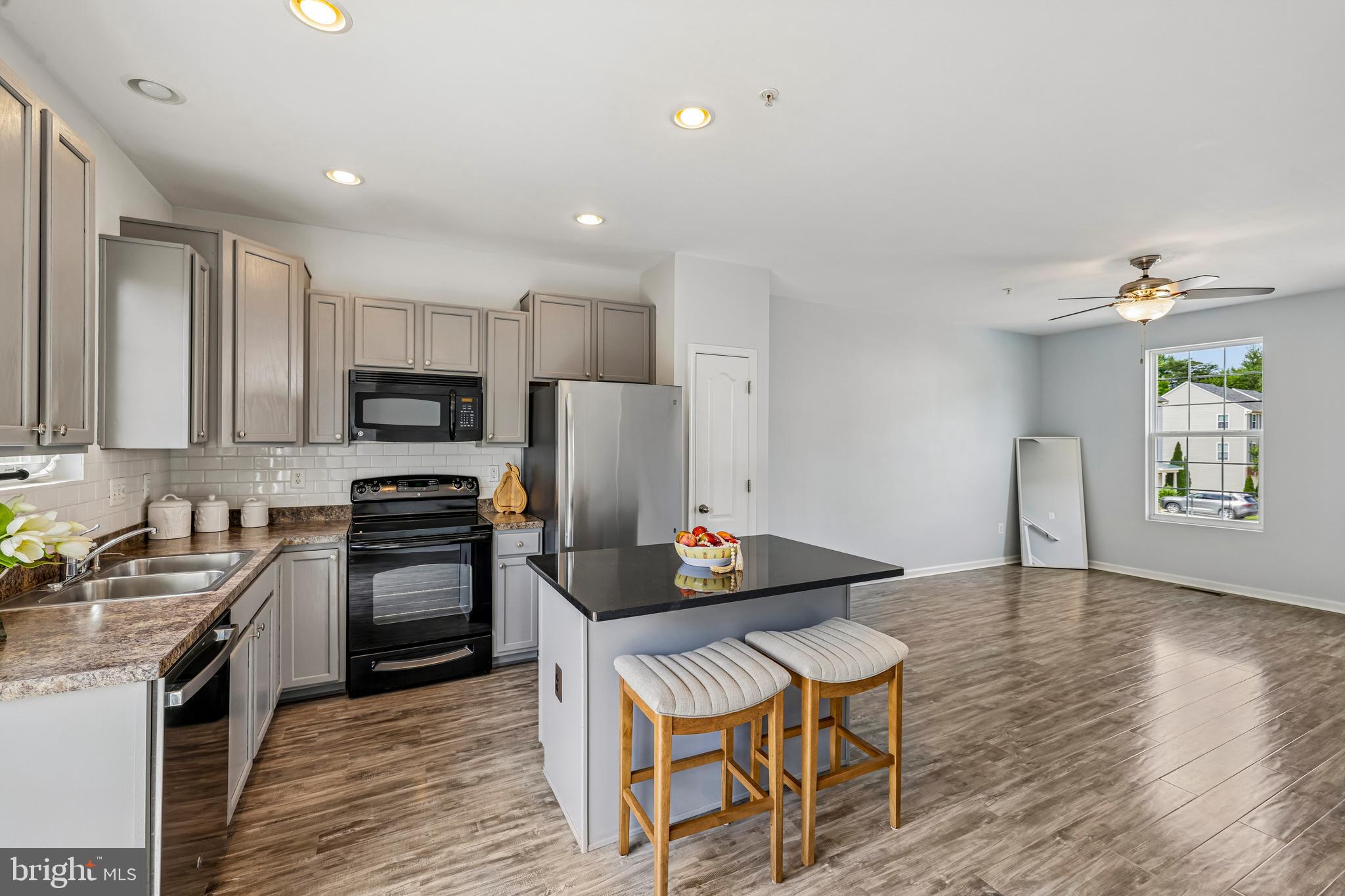 TANYARD SPRINGS - Residential