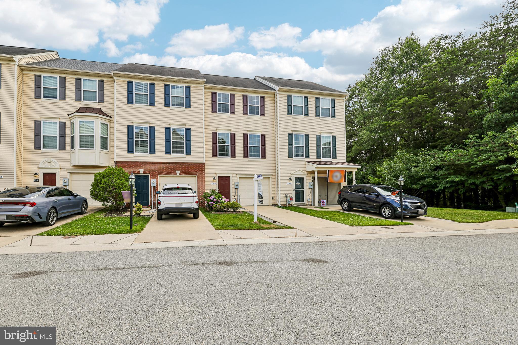 TANYARD SPRINGS - Residential
