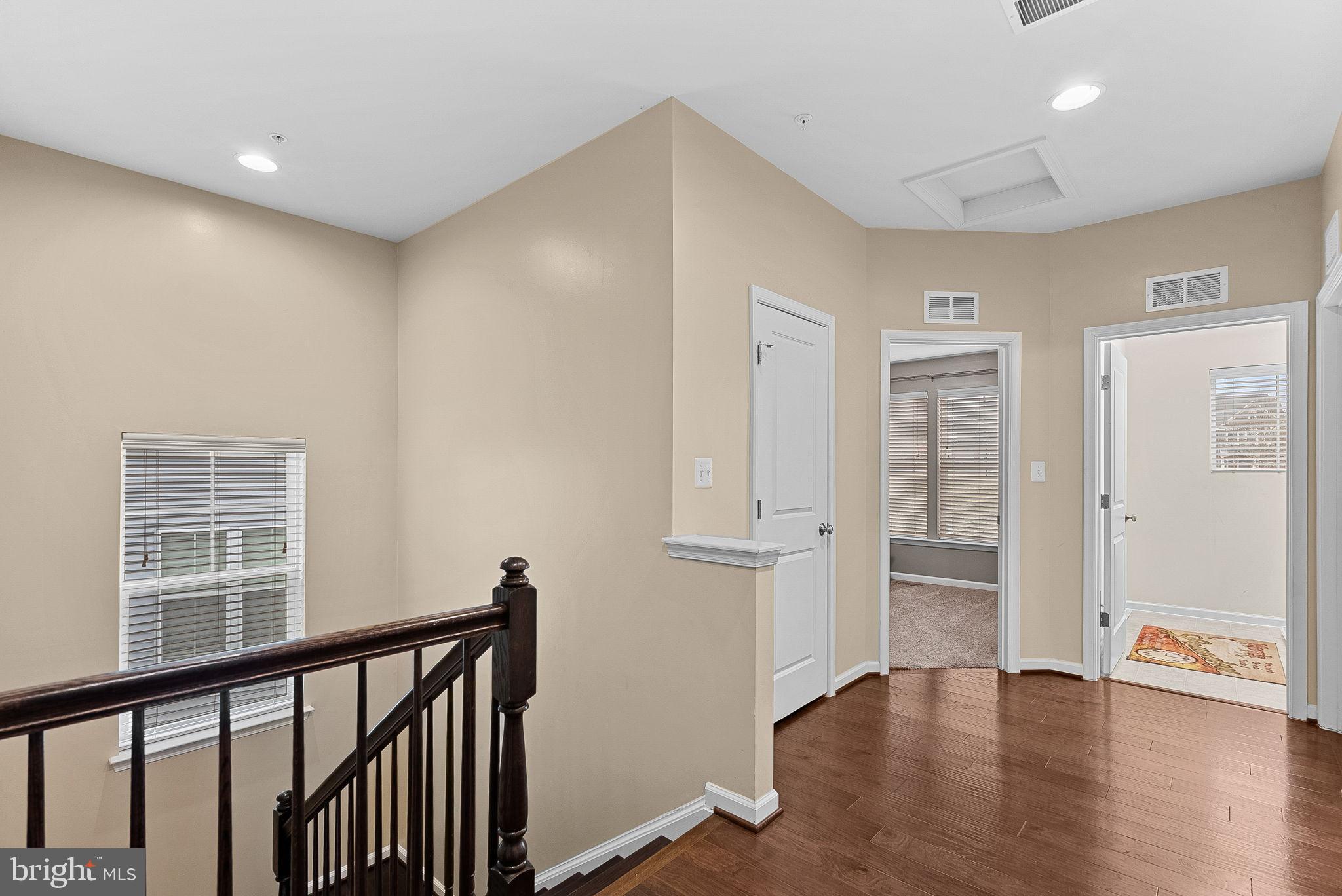 TALLYN RIDGE - Residential