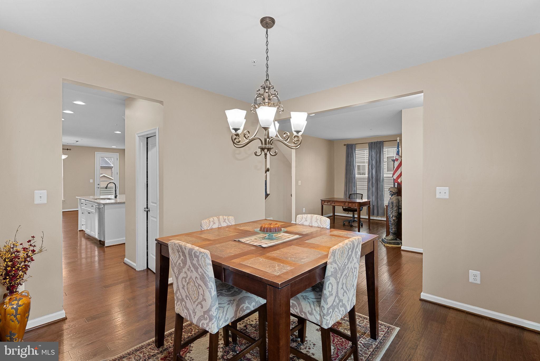 TALLYN RIDGE - Residential