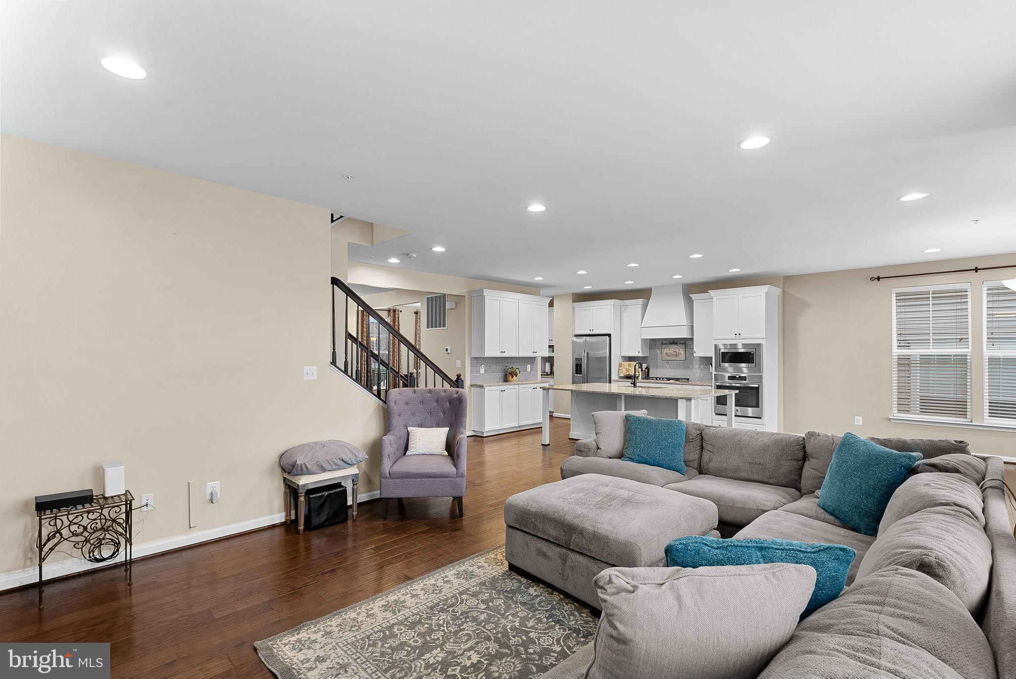 TALLYN RIDGE - Residential