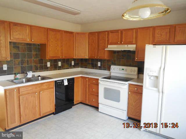 COVENTRY CREEK - Residential