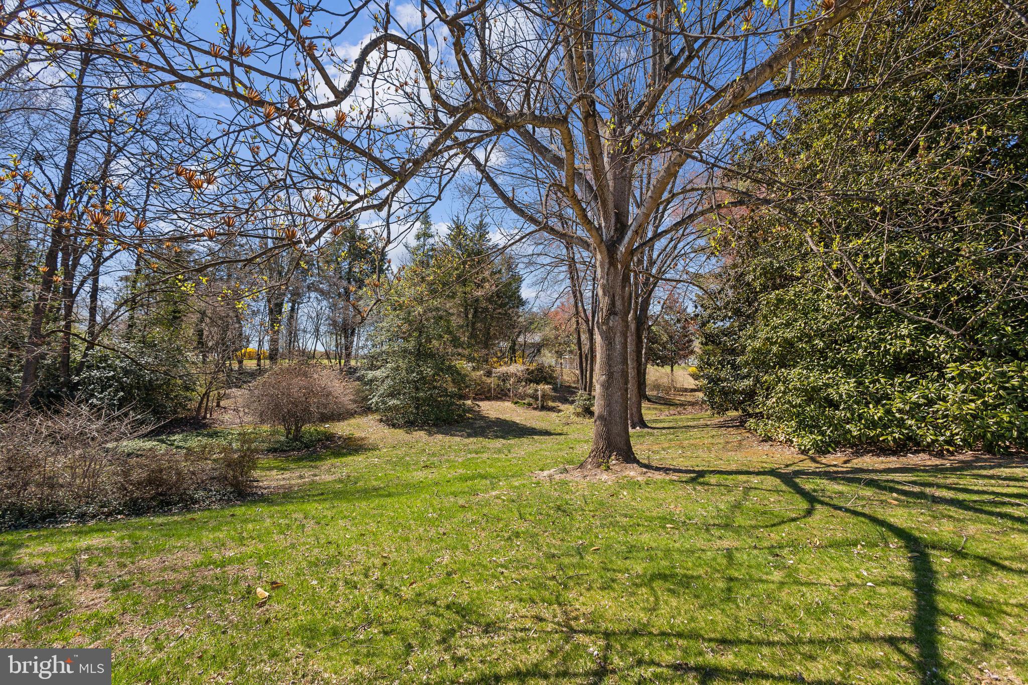 HILLCREST ESTATES - Residential