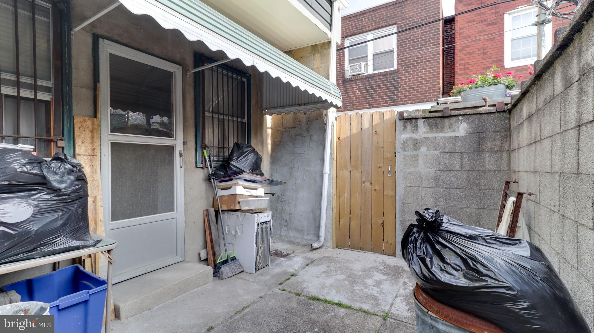EAST PASSYUNK CROSSING - Residential
