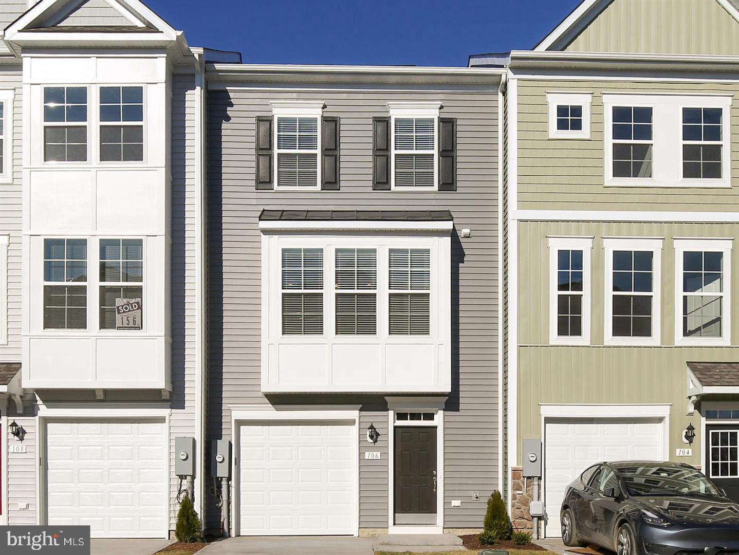 FREEDOM MANOR - Residential Lease
