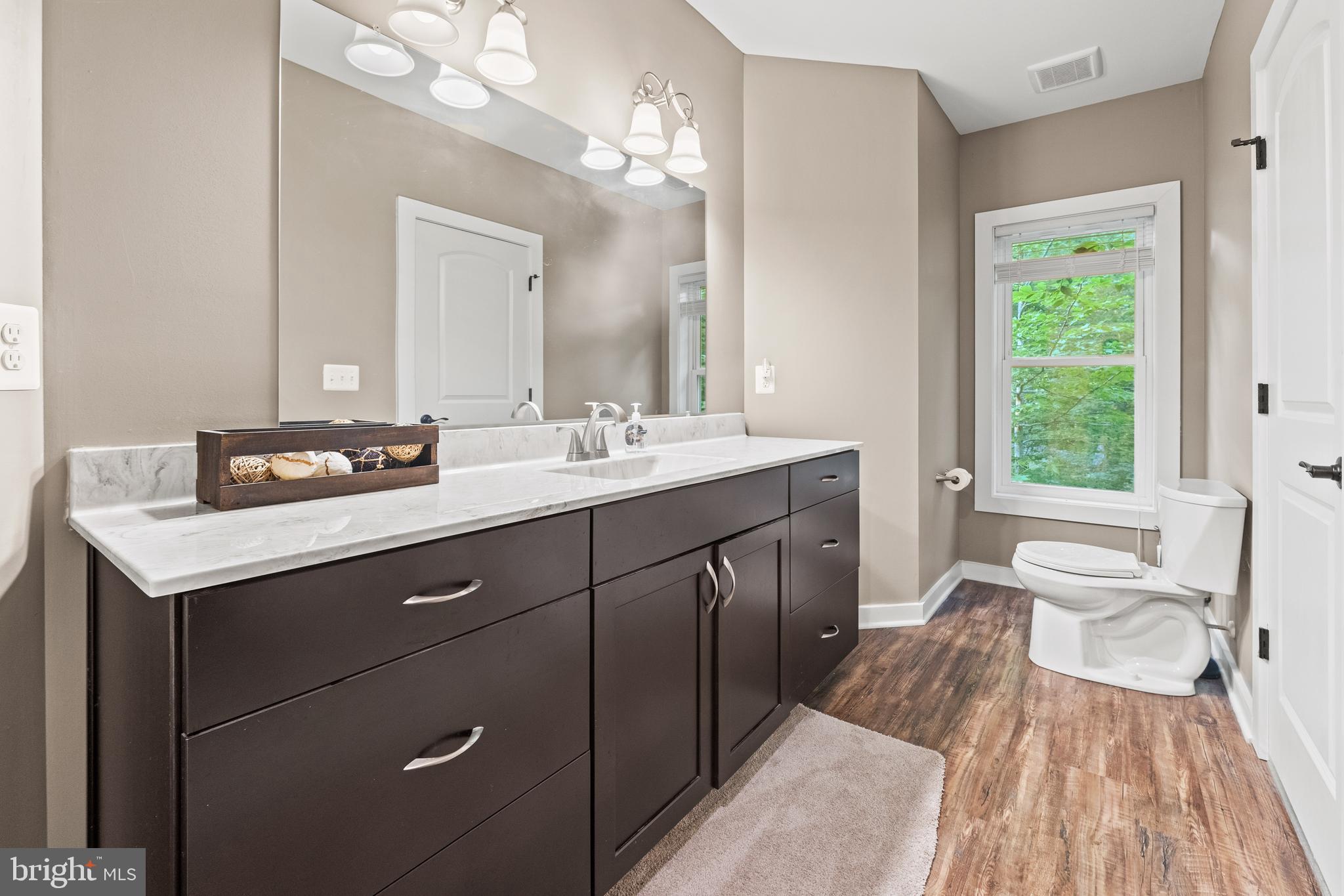 FRESHWATER ESTATES - Residential