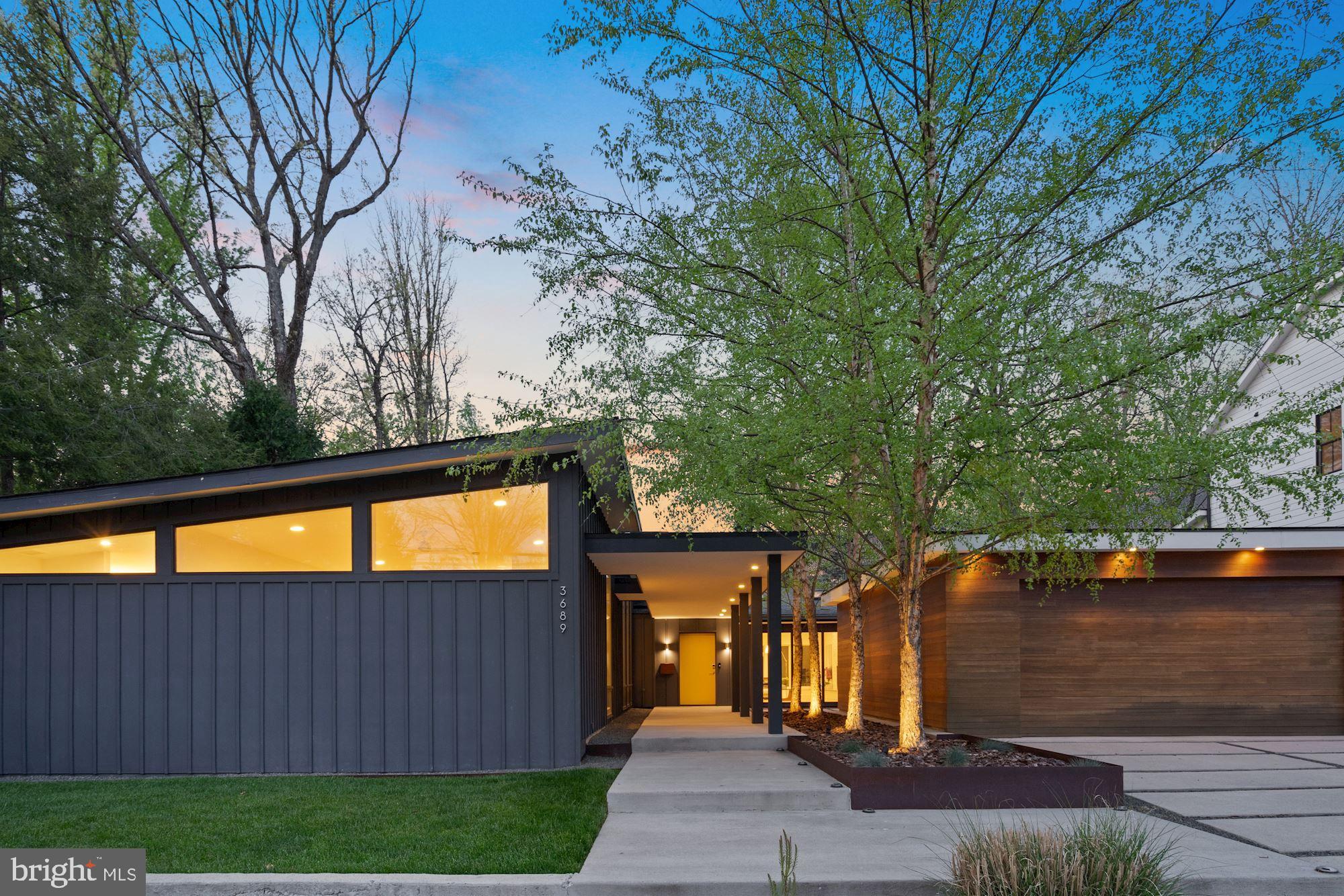 WILLIAMSBURG VILLAGE - Residential