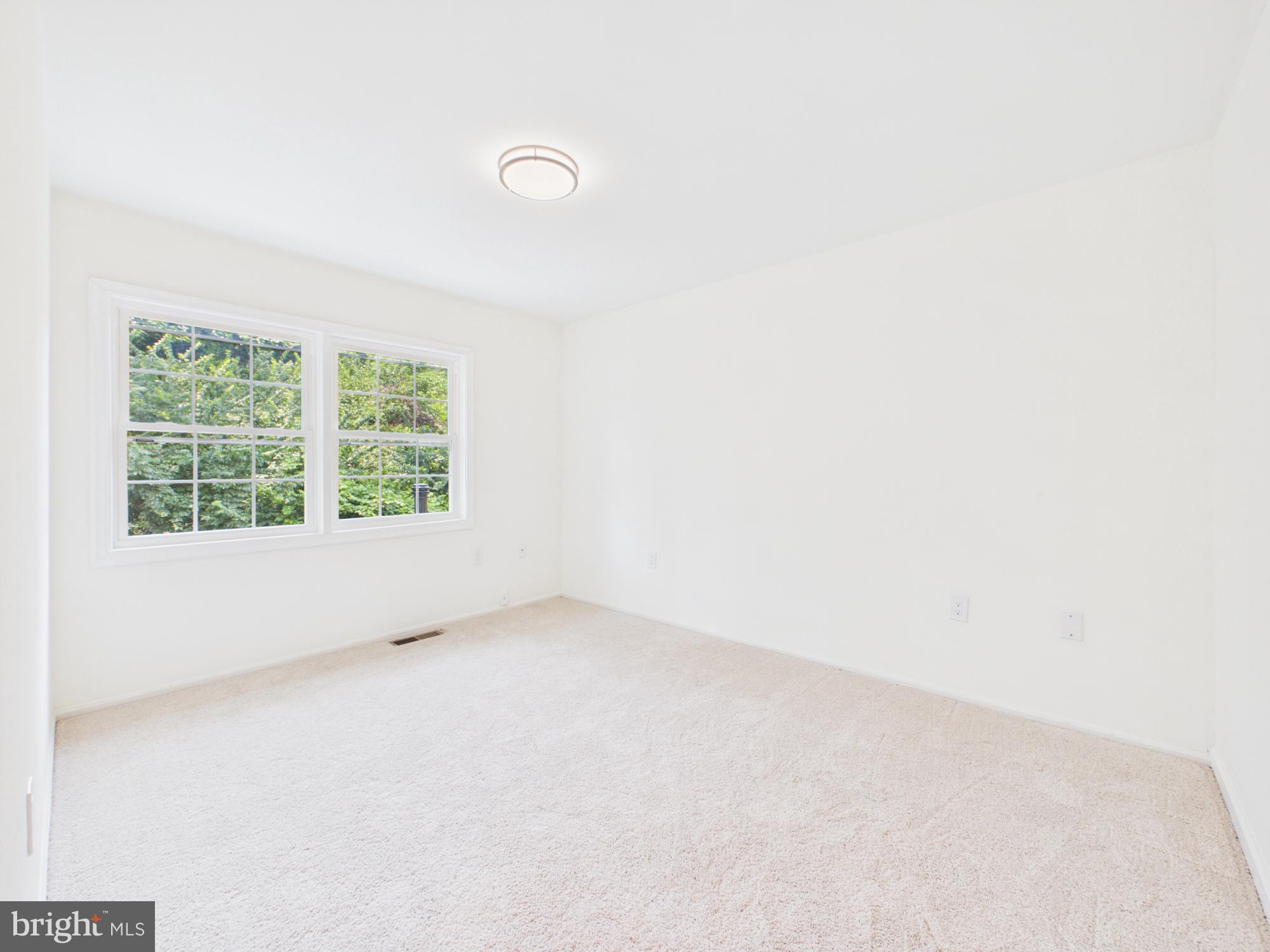 REGENT SQUARE - Residential
