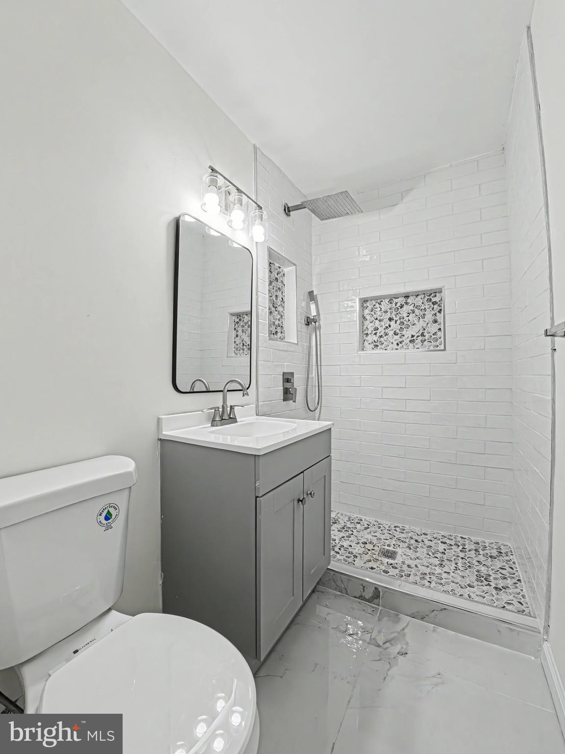 REGENT SQUARE - Residential