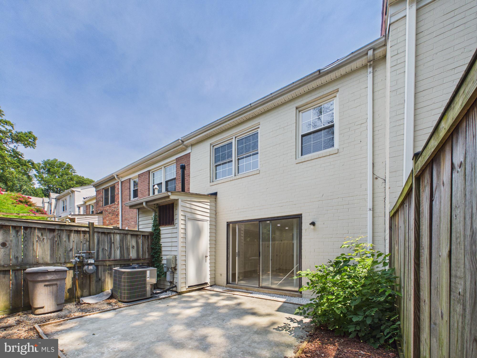 REGENT SQUARE - Residential